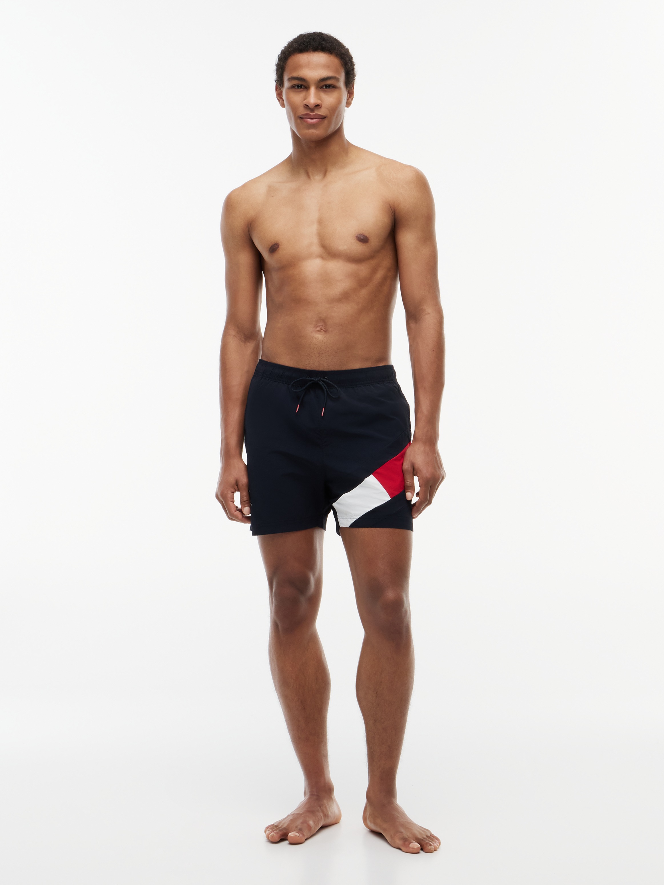 Tommy Hilfiger Swimwear Badeshorts »SF MEDIUM DRAWSTRING« mit Tommy Hilfiger Markenlabel