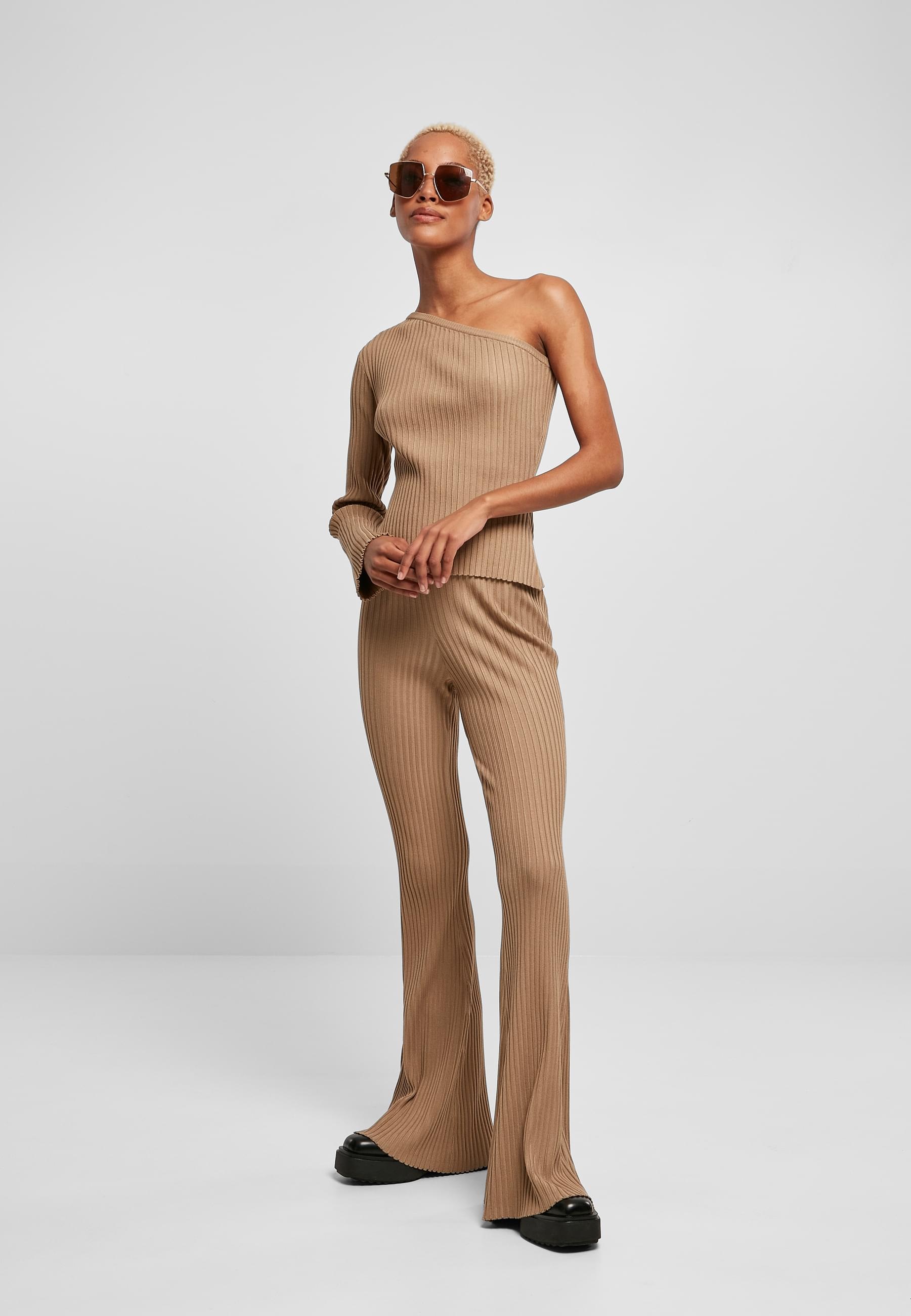 URBAN CLASSICS Leggings »Urban Classics Damen Ladies Flared Rib Knit Leggings«, (1 tlg.)
