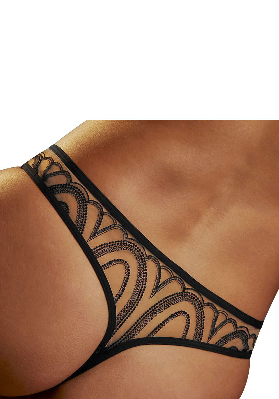 Thumbnail - LASCANA String, in modischer Tattoo-Optik