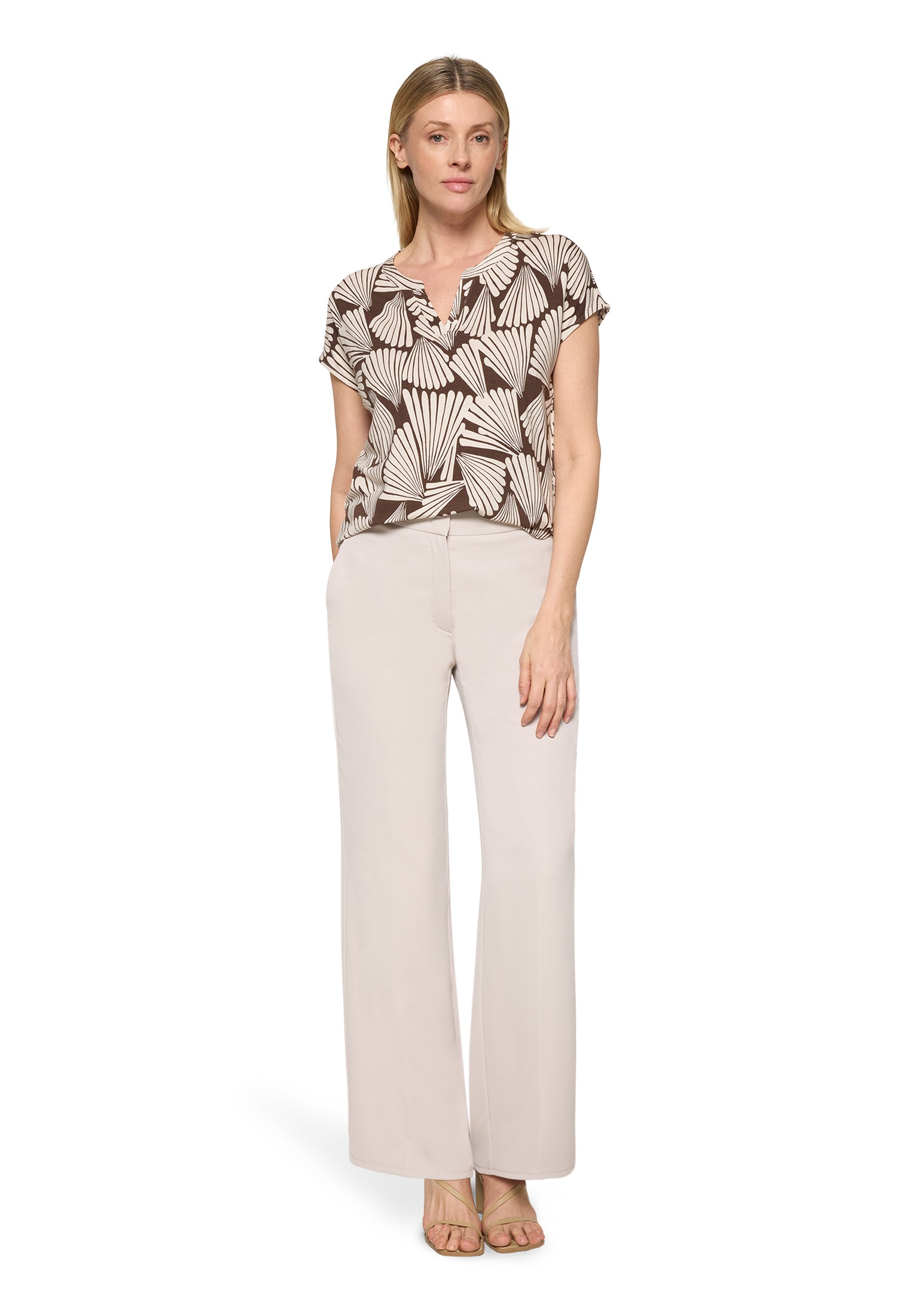 Betty Barclay Kurzarmshirt »Damen mit V-Ausschnitt« 1