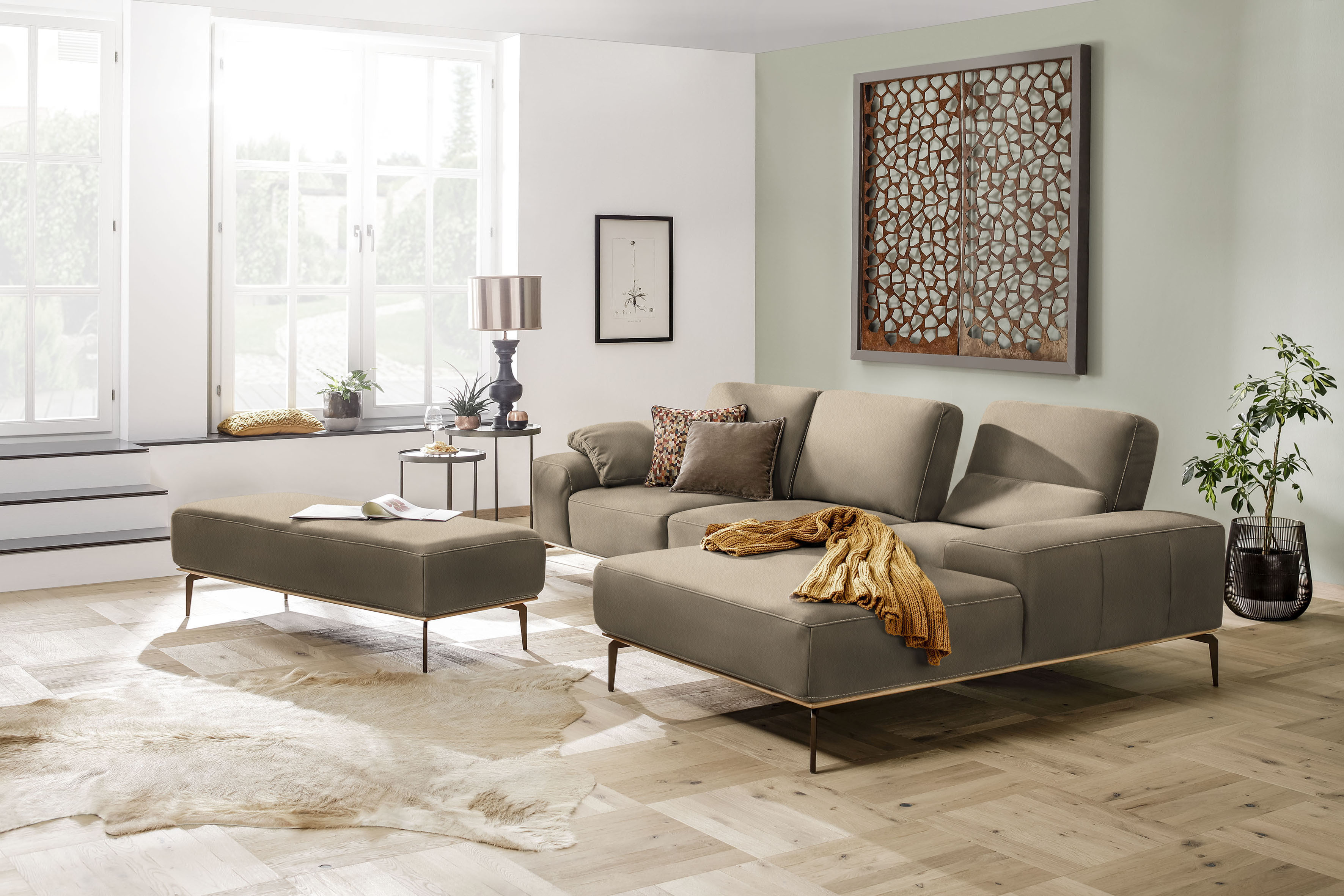 W.SCHILLIG Ecksofa "run, Designsofa mit tollem Sitzkomfort, L-Form" mit Holzsockel, Füße in Bronze pulverbeschichtet, Breite 299 cm