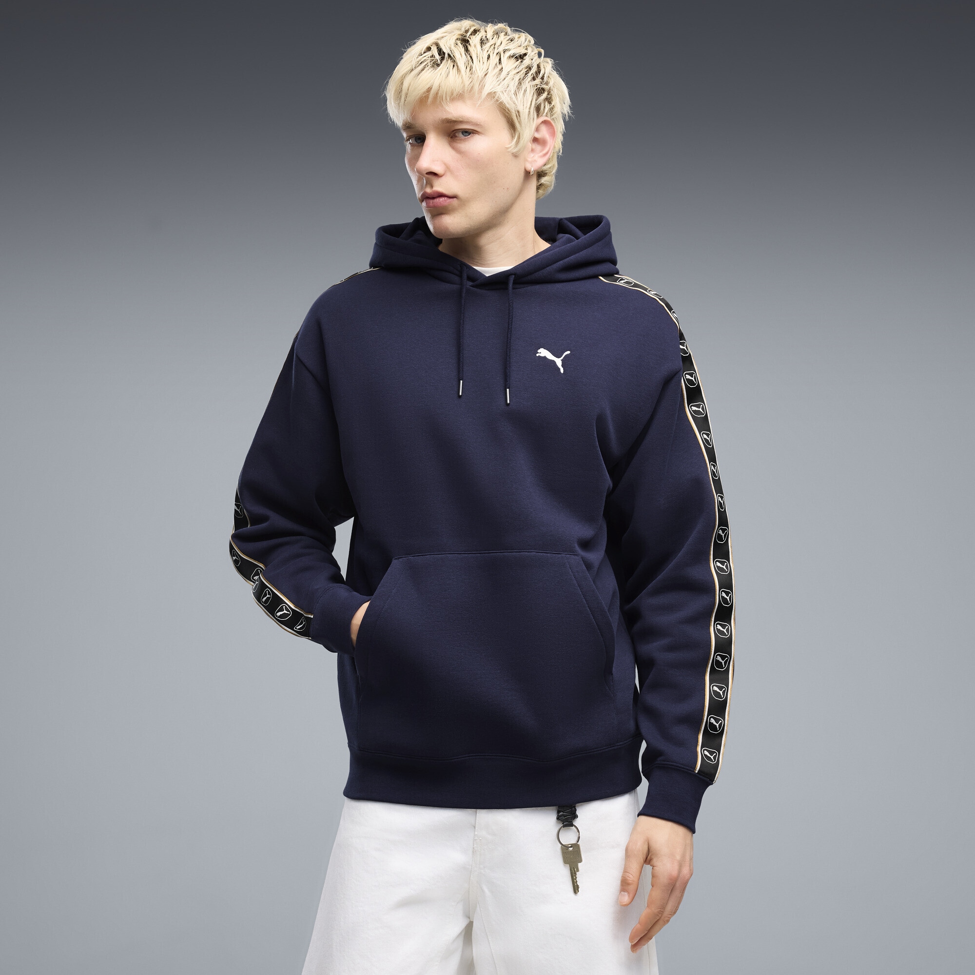 PUMA Hoodie »Essentials Elevated Tape Relaxed Hoodie Herren«
