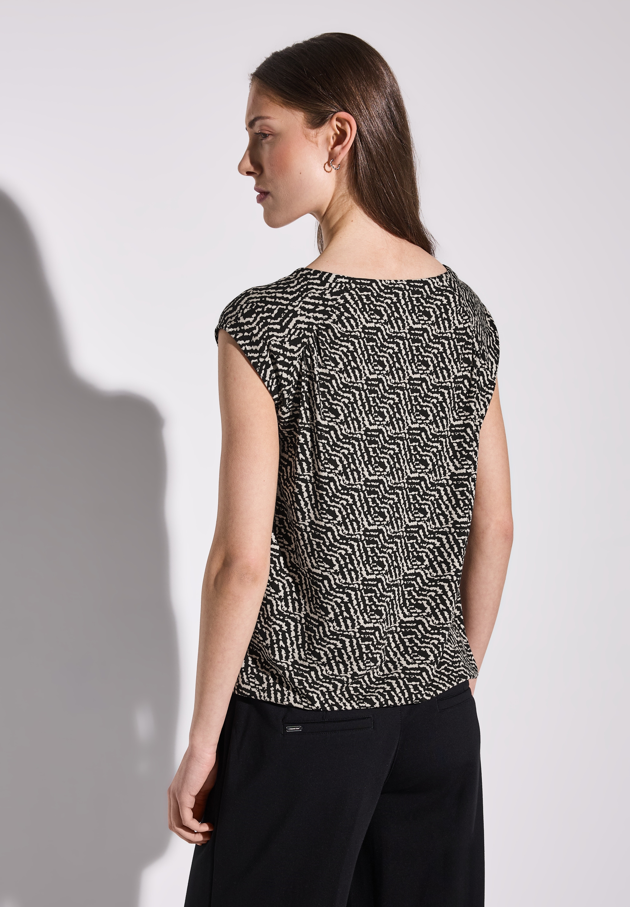 STREET ONE Print-Shirt, aus strecthigem Viskosematerial
