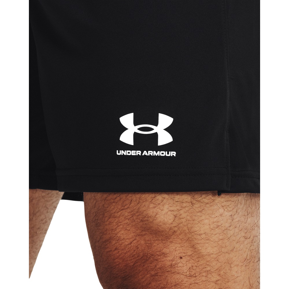 Under Armour Shorts "UA M CHALLENGER CORE SHORT" sportlicher Stil, für viel günstig online kaufen