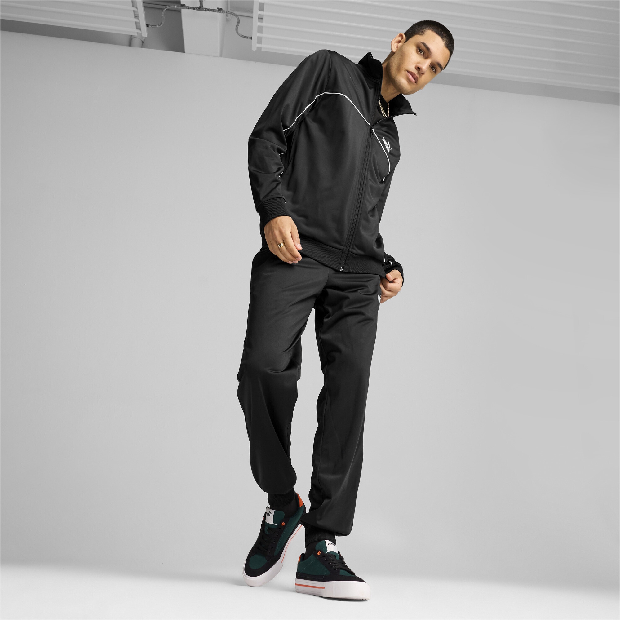 PUMA Jogginganzug »Trainingsanzug mit Paspel Herren«
