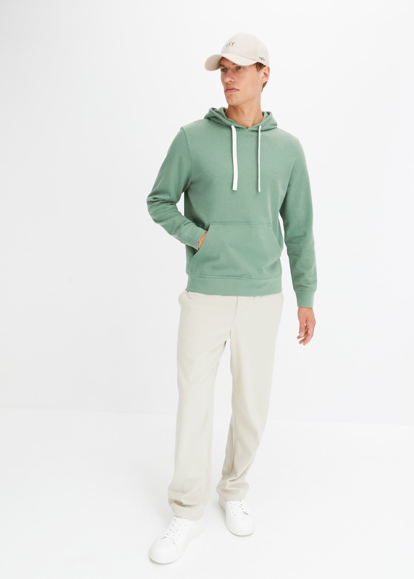 bonprix Hoodie »Hoodie aus reiner Baumwolle«, Regular Fit, mit Kängurutasche, weich angeraute Innenseite
