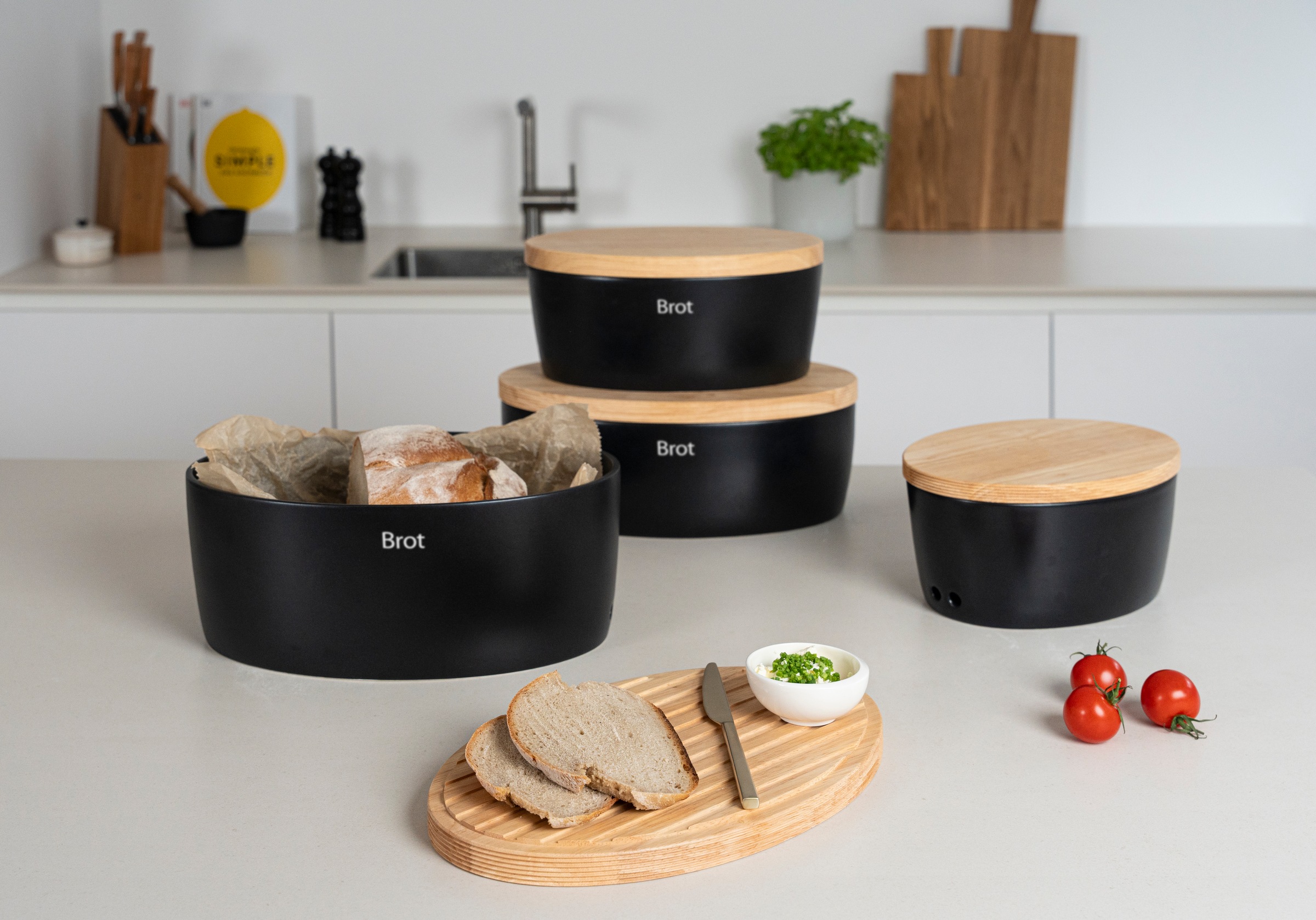 Continenta Brotkasten, (1 tlg.), Brottopf, mit Holzdeckel, auch als Brotschneidbrett nutzbar