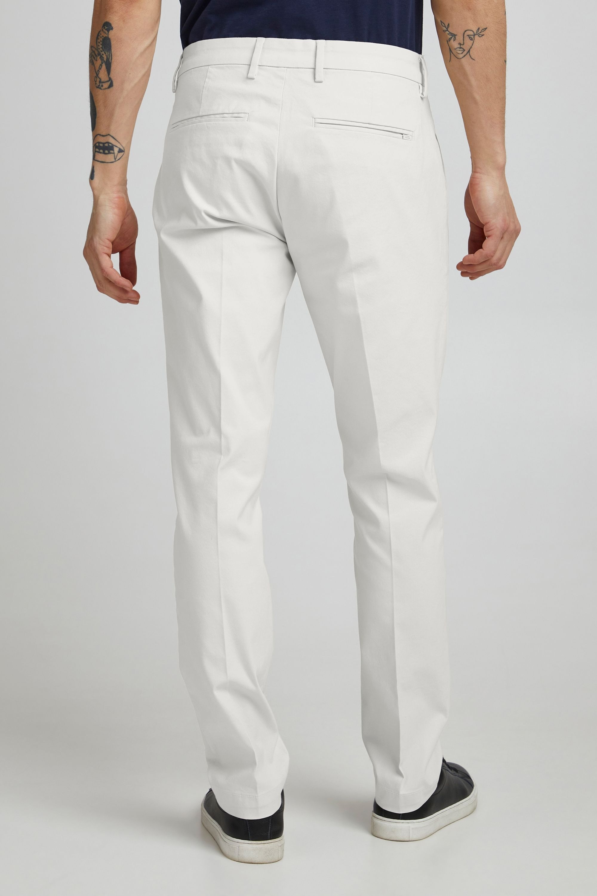 Stoffhose CASUAL FRIDAY "Stoffhose CFPhilip", Herren, Gr. 33, Länge 30, beige (light sand), Obermaterial: 61% Baumwolle CO. 35% Nylon NY. 4% Elasthan EL., Hosen Stoffhose 3