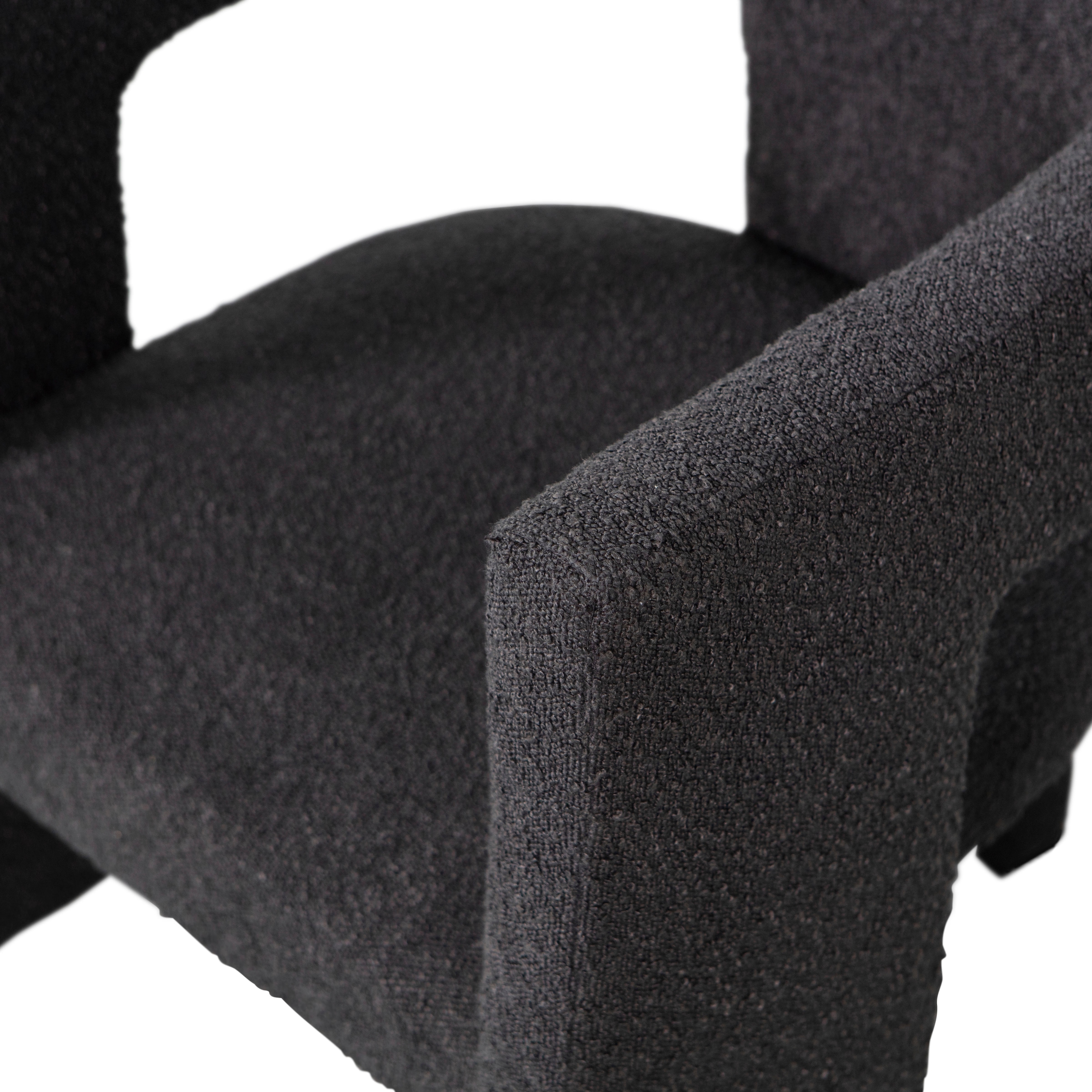 WOOOD Polsterstuhl »Tiwa mit Bouclé-Bezug und Holzgestell B 63 x T 62 x H 71 cm« () Maximale Verschleißfestigkeit, Tragkraft 100 kg, montiert geliefert