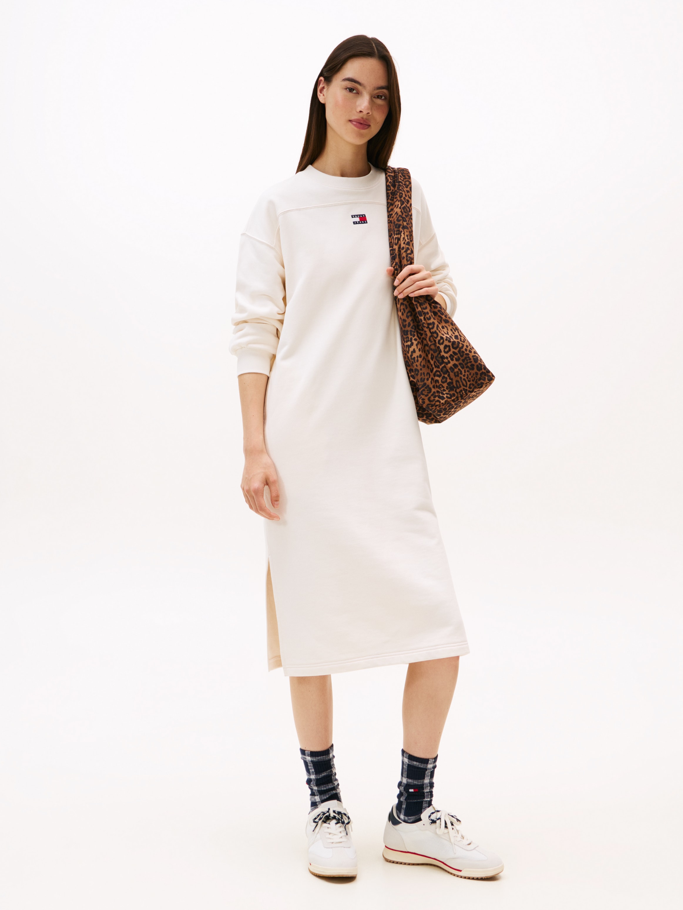 Tommy Jeans Sweatkleid "TJW BADGE SWEAT MIDI DRESS" günstig online kaufen