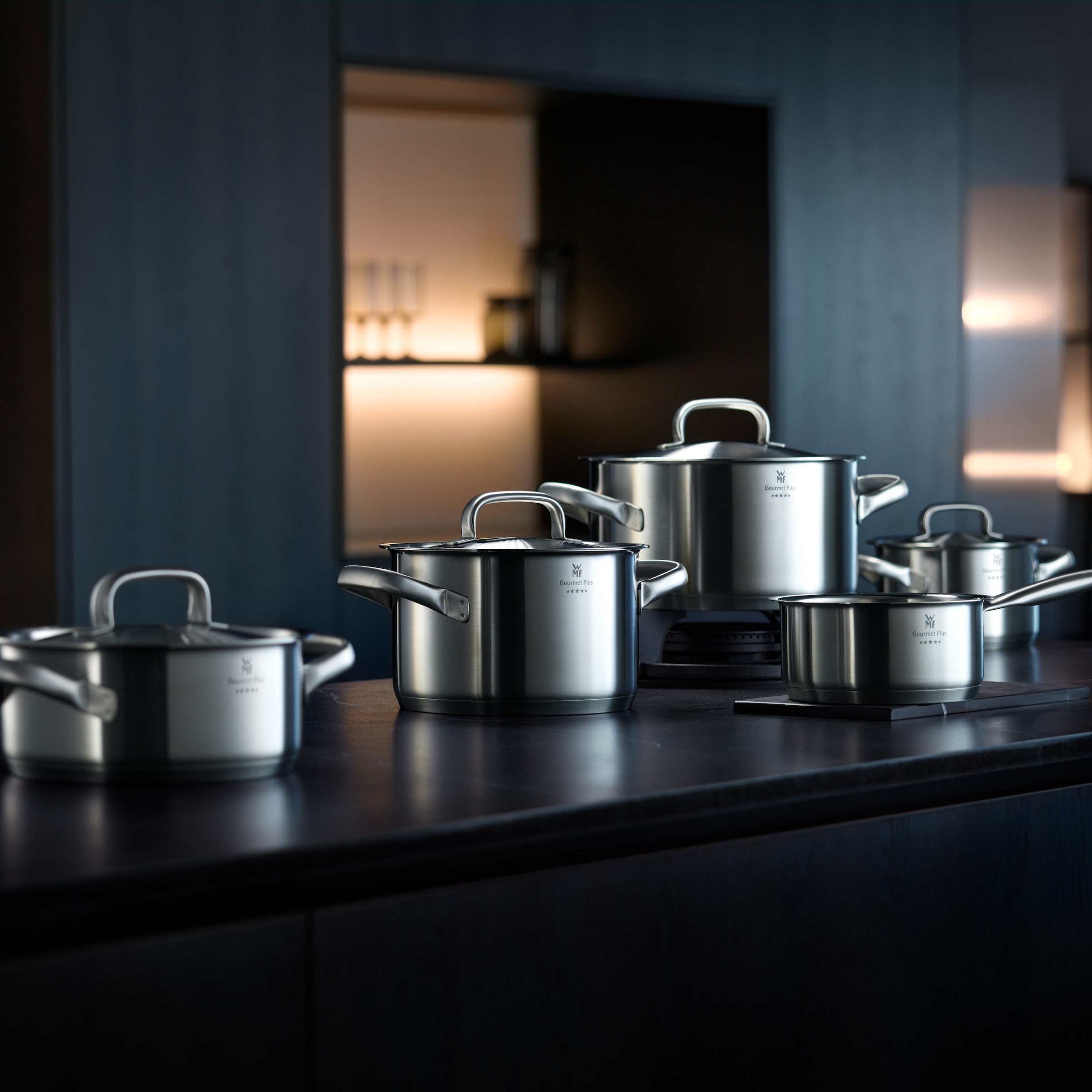 WMF Bratentopf »Gourmet Plus«, Cromargan® Edelstahl Rostfrei 18/10, (2 tlg.), wärmeduzierende Hohlgriffe, Innenskalierung, breiter Schüttrand