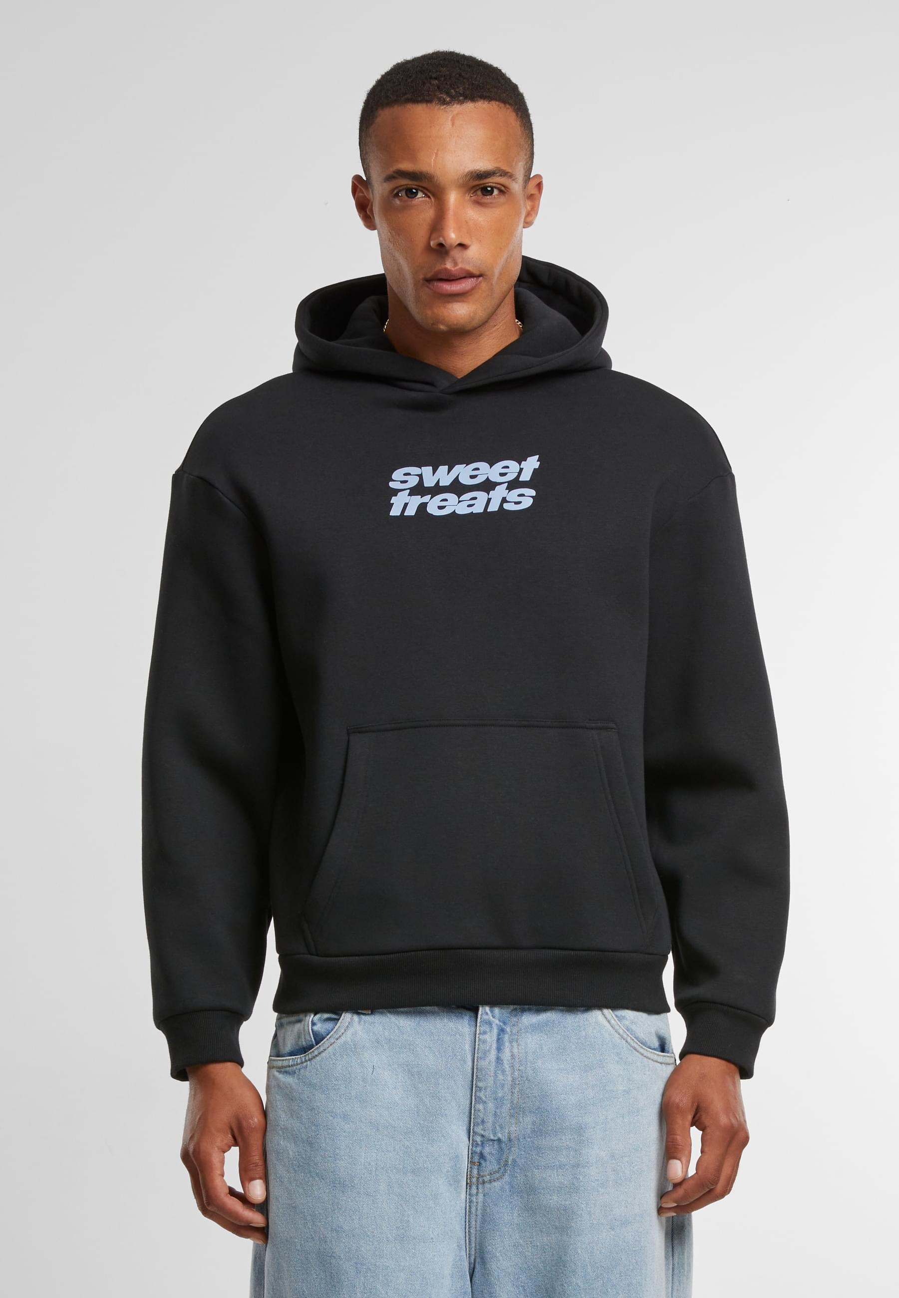 Upscale by Mister Tee Kapuzensweatshirt »Upscale by Mister Tee Sweet Treats Fluffy Hoody«, (1 tlg.)