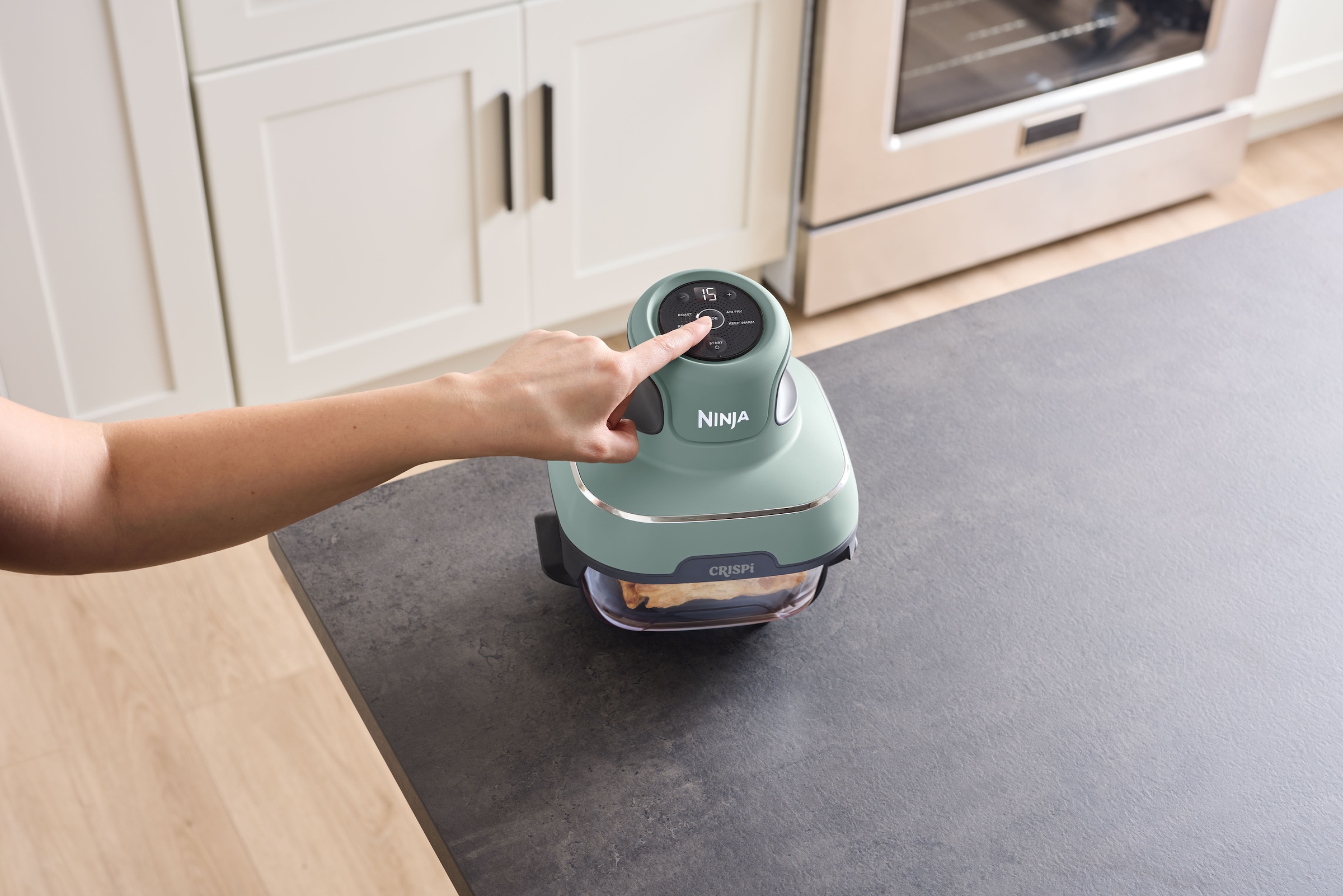 NINJA Heißluftfritteuse »CRISPi 4-in-1 Sage - FN101EUSG« 1700 W tragbar