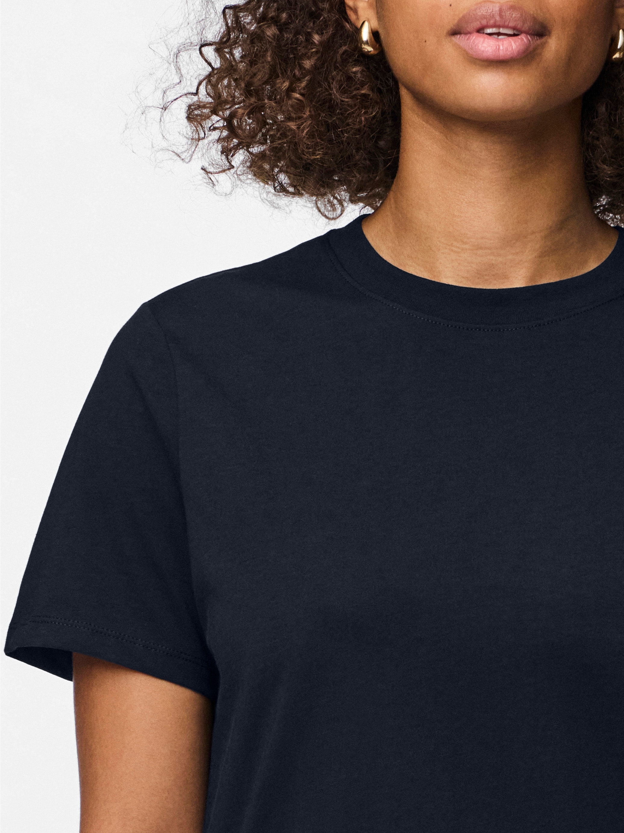 pieces Rundhalsshirt »PCRIA SS SOLID TEE NOOS BC« Baumwolle, regular fit
