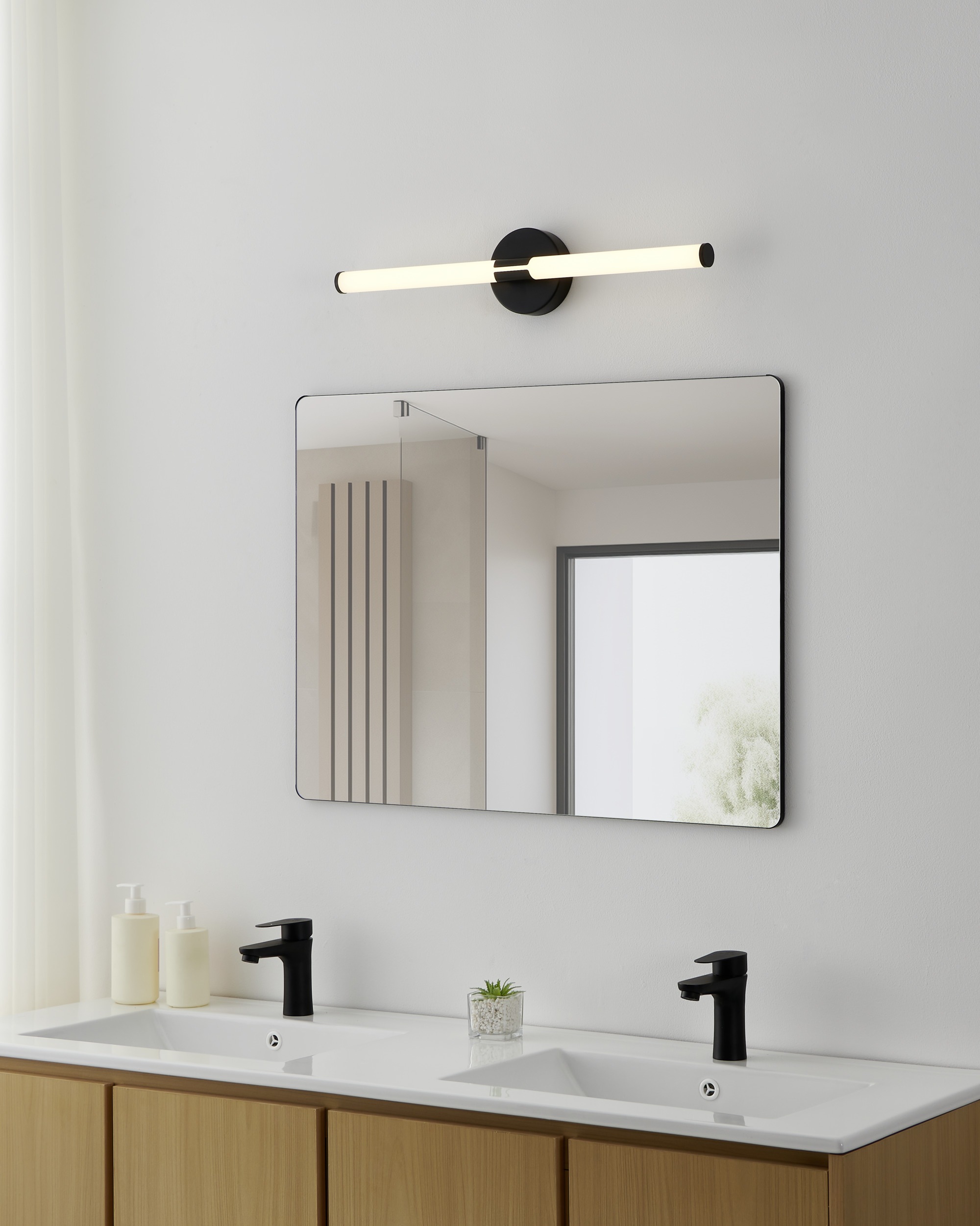 EGLO Spiegelleuchte »RAMOLA Spiegellampe - Stahl - LED - 11W - IP44« LED-Modul 1 Stk. Kaltweiß | Neutralweiß | Warmweiß Wandlampe, Badezimmerlampe, Bad, L60 x H12 x AL6,5 cm