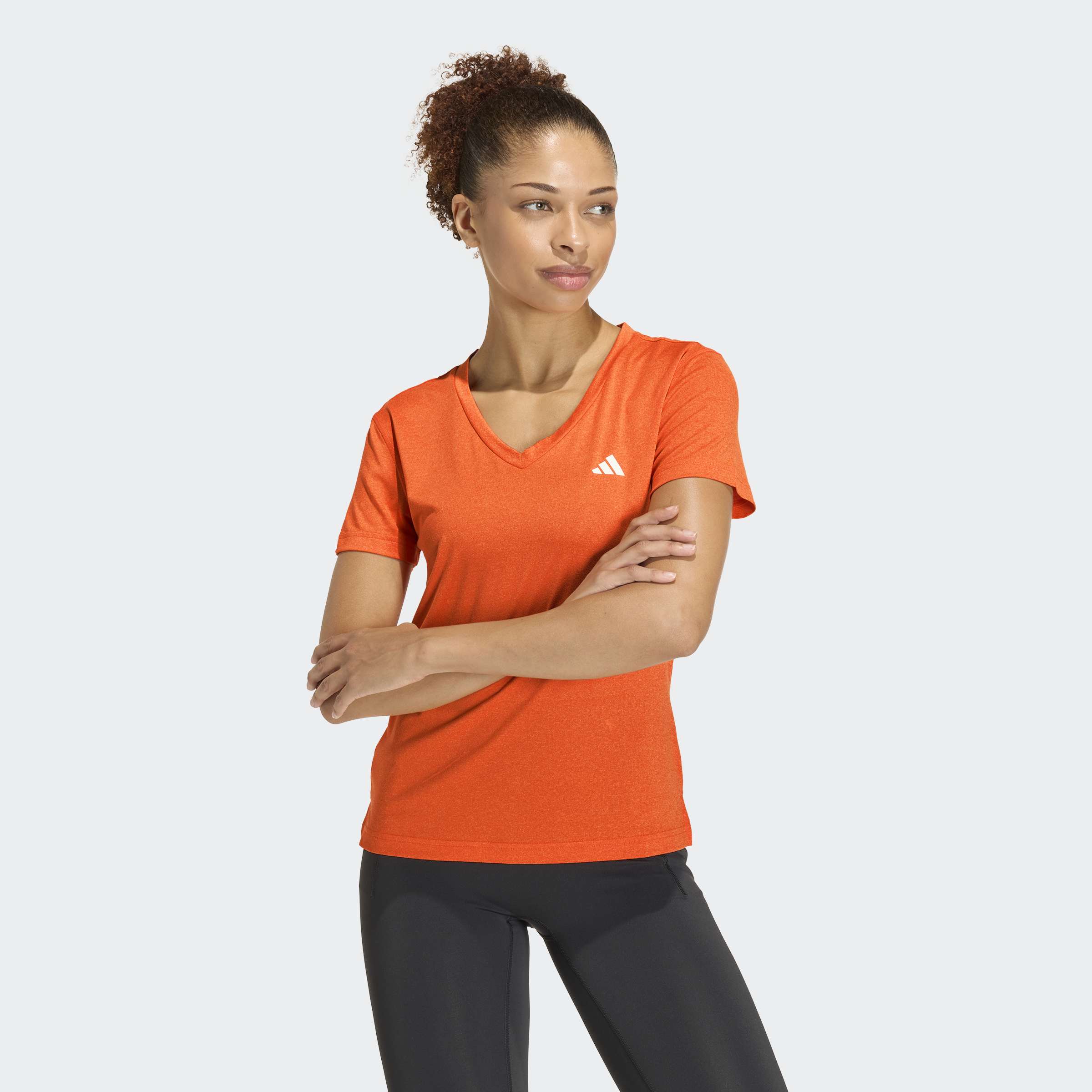 adidas Performance T-Shirt "ADIDAS WORKOUT ESSENTIALS MIT V-AUSSCHNITT" mit V-Ausschnitt, ohne Verschluss