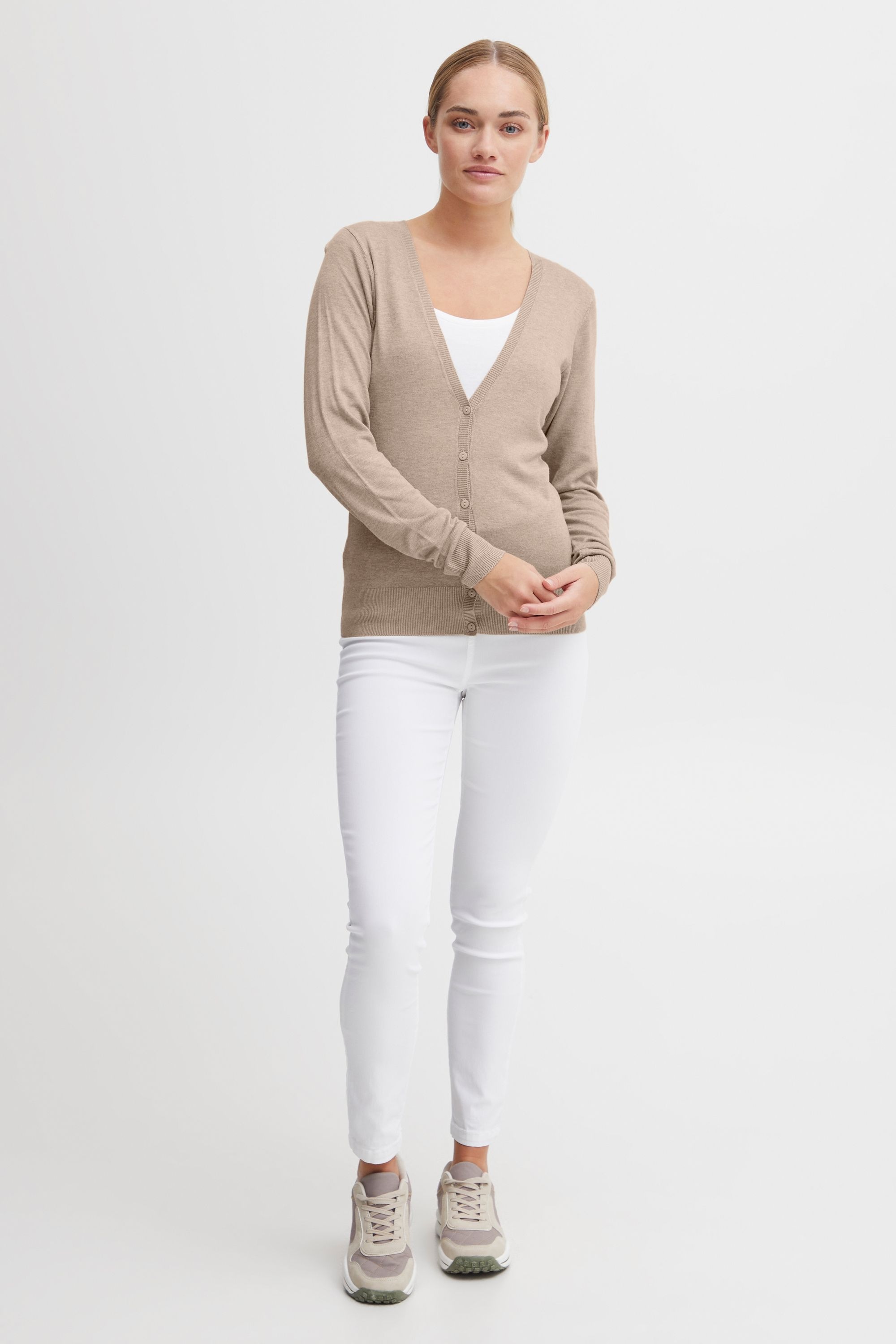 Thumbnail - OXMO Strickjacke "Strickjacke OXHelene"