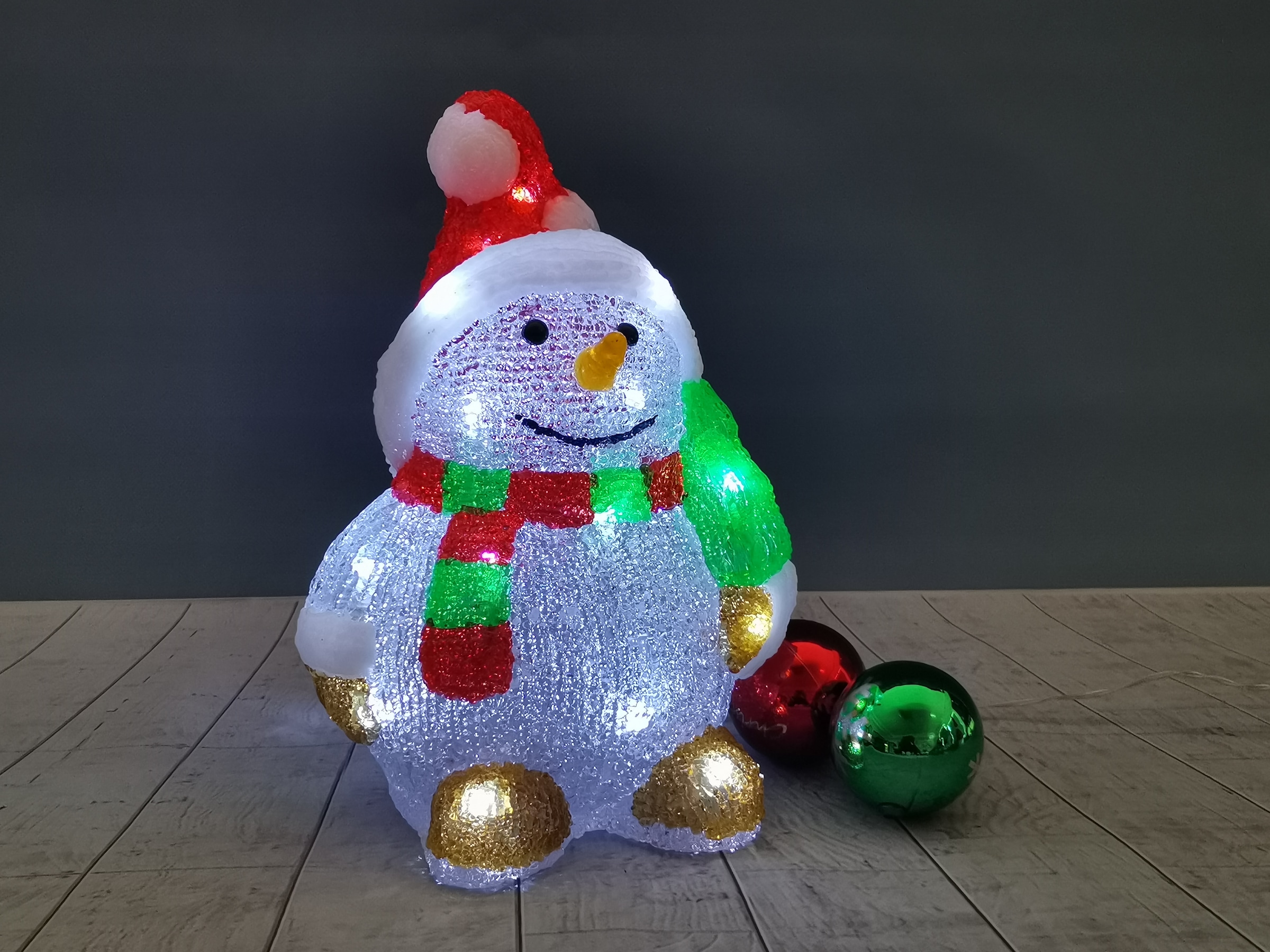 OTTO home LED Dekofigur »Acryl Figur GAVVEN mit warmweißen LED's« LED-Board 1 Stk. Batteriebetrieb (3xAA) mit 6/18 Std. Timer, Zuleitung 50 cm