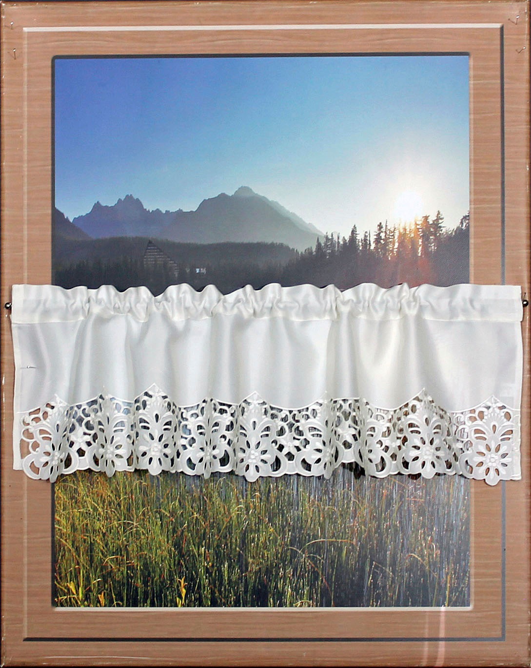 Querbehang, B:110cm H:30cm, beige, HOSSNER - ART OF HOME DECO, Polyester, Gardinen, "Rießersee", mit Ausbrenner-Stickerei
