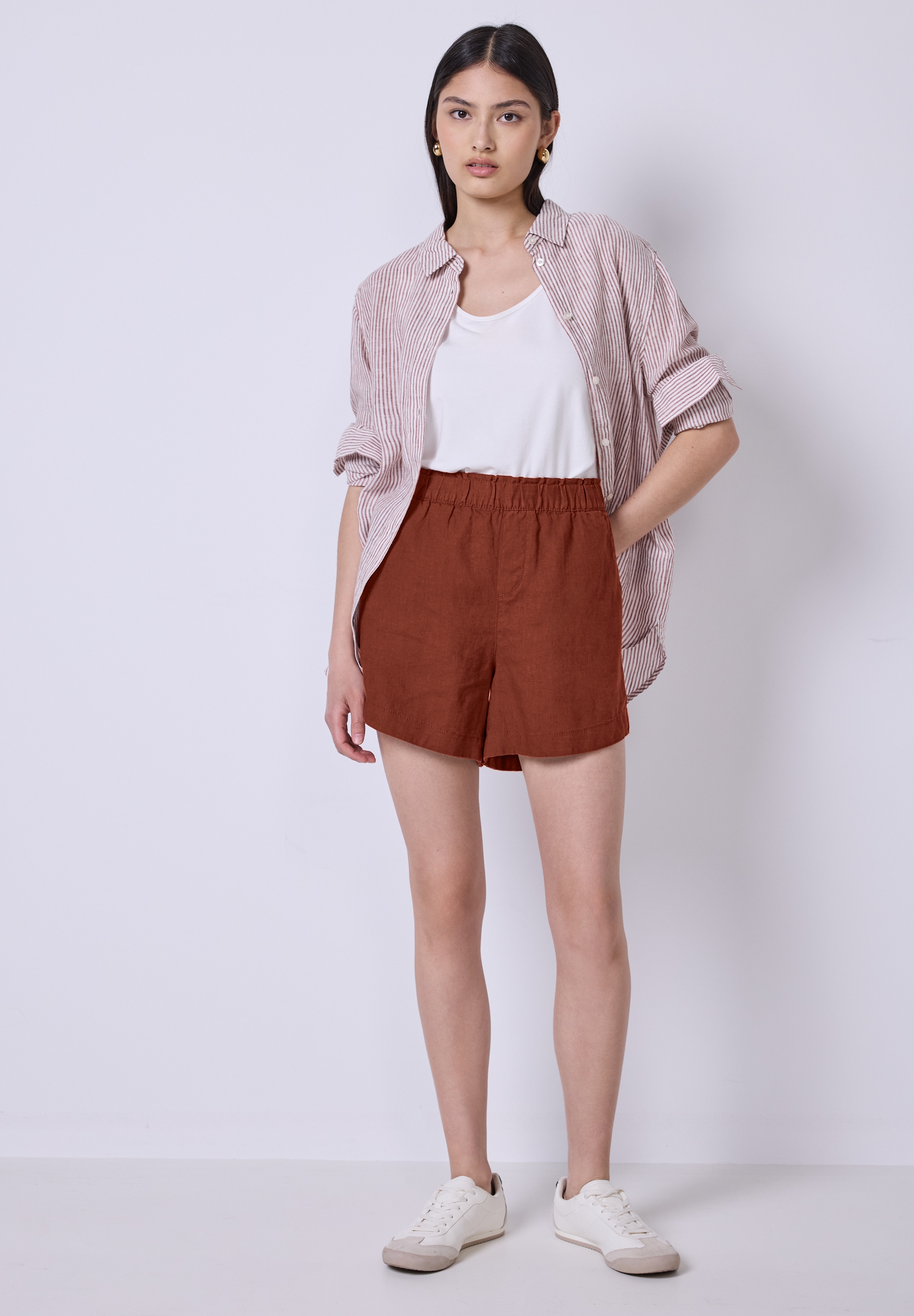 STREET ONE STUDIO Shorts, mit seitlichen Einschubtaschen