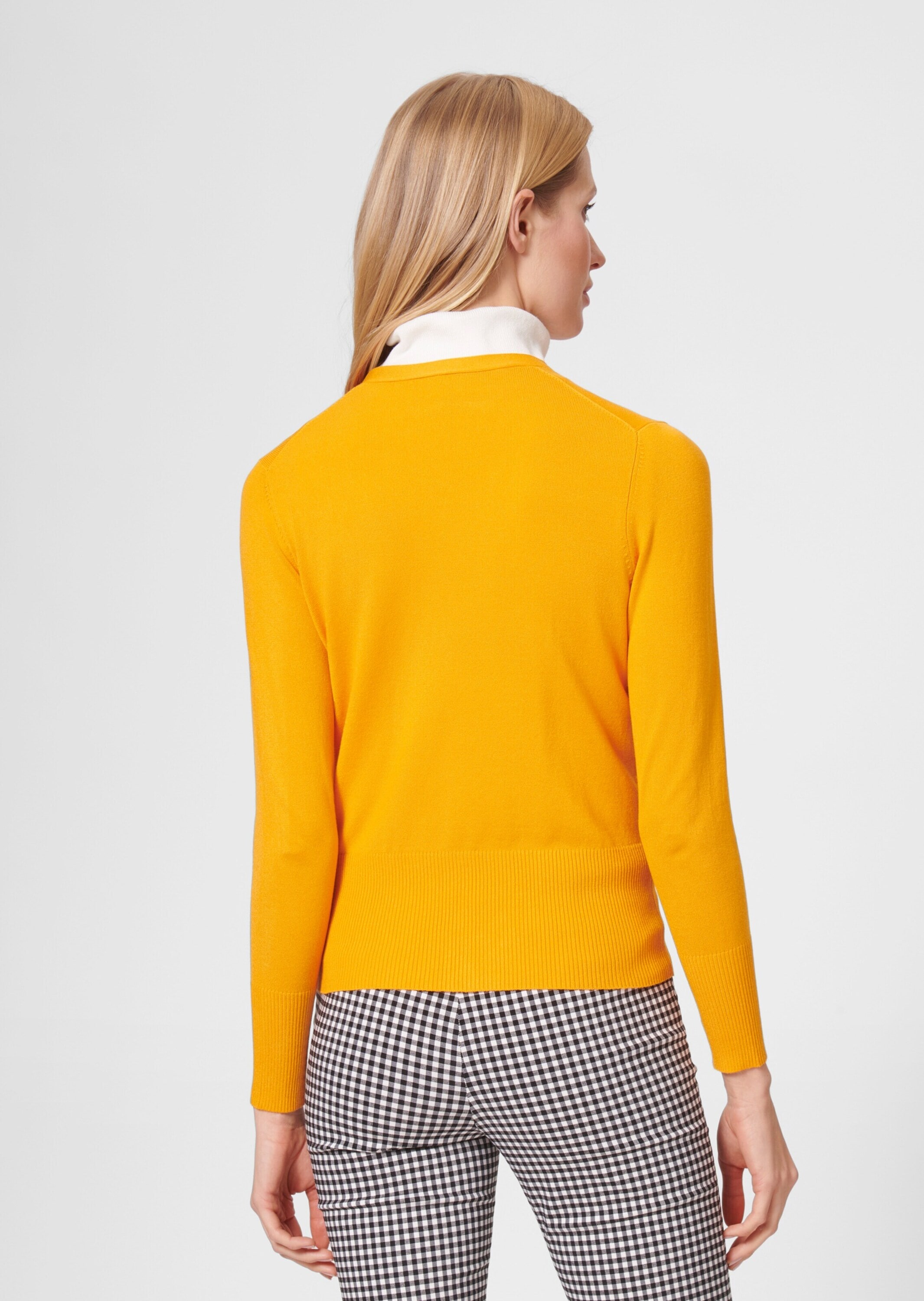 MADELEINE Strickjacke »Strickjacke Eleganter Viskose-Cardigan mit Knopfleiste«