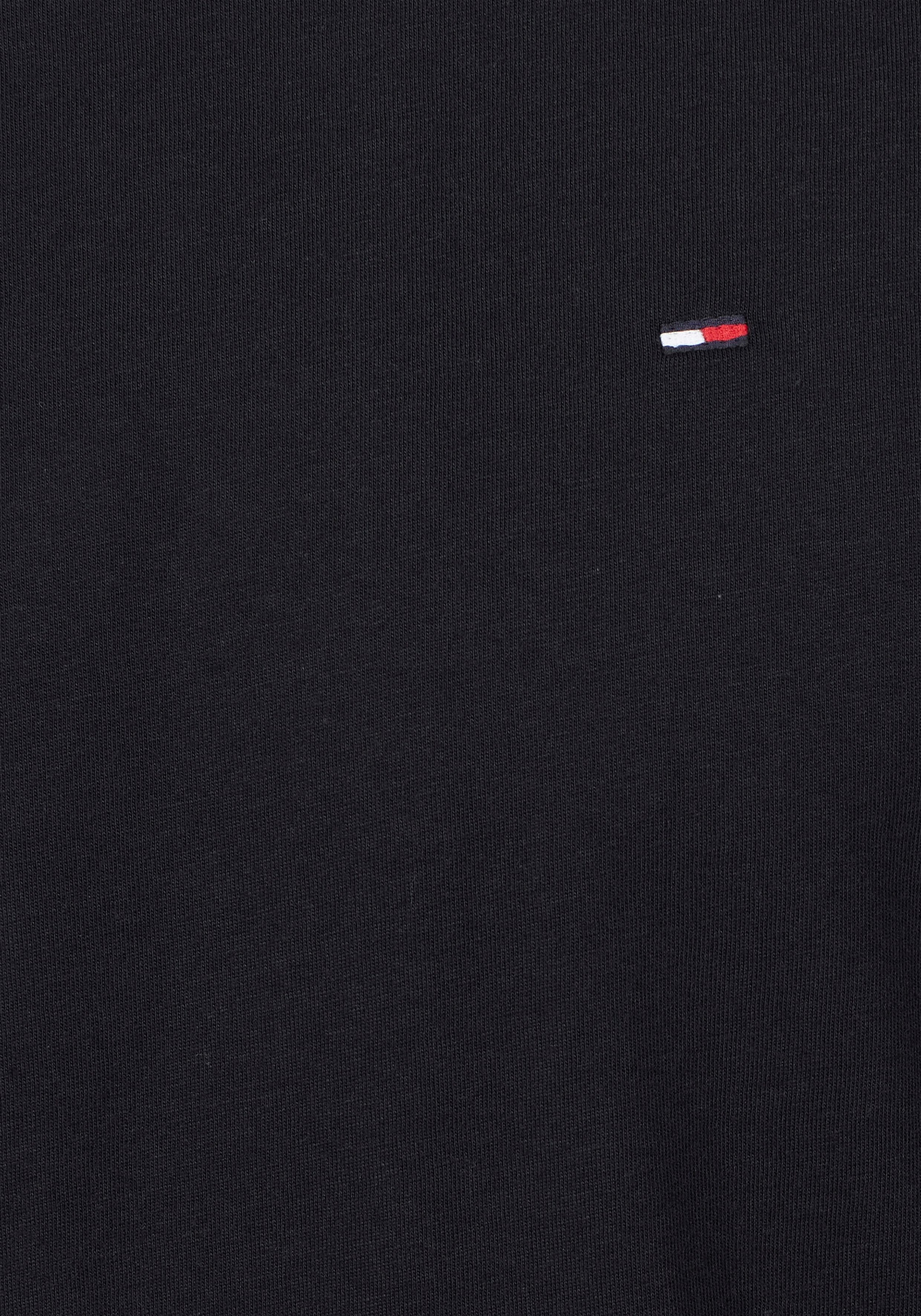 Tommy Jeans T-Shirt »TJM ESSENTIAL SOLID TEE«, mit Rundhalsausschnitt und dezenter Logo-Flag