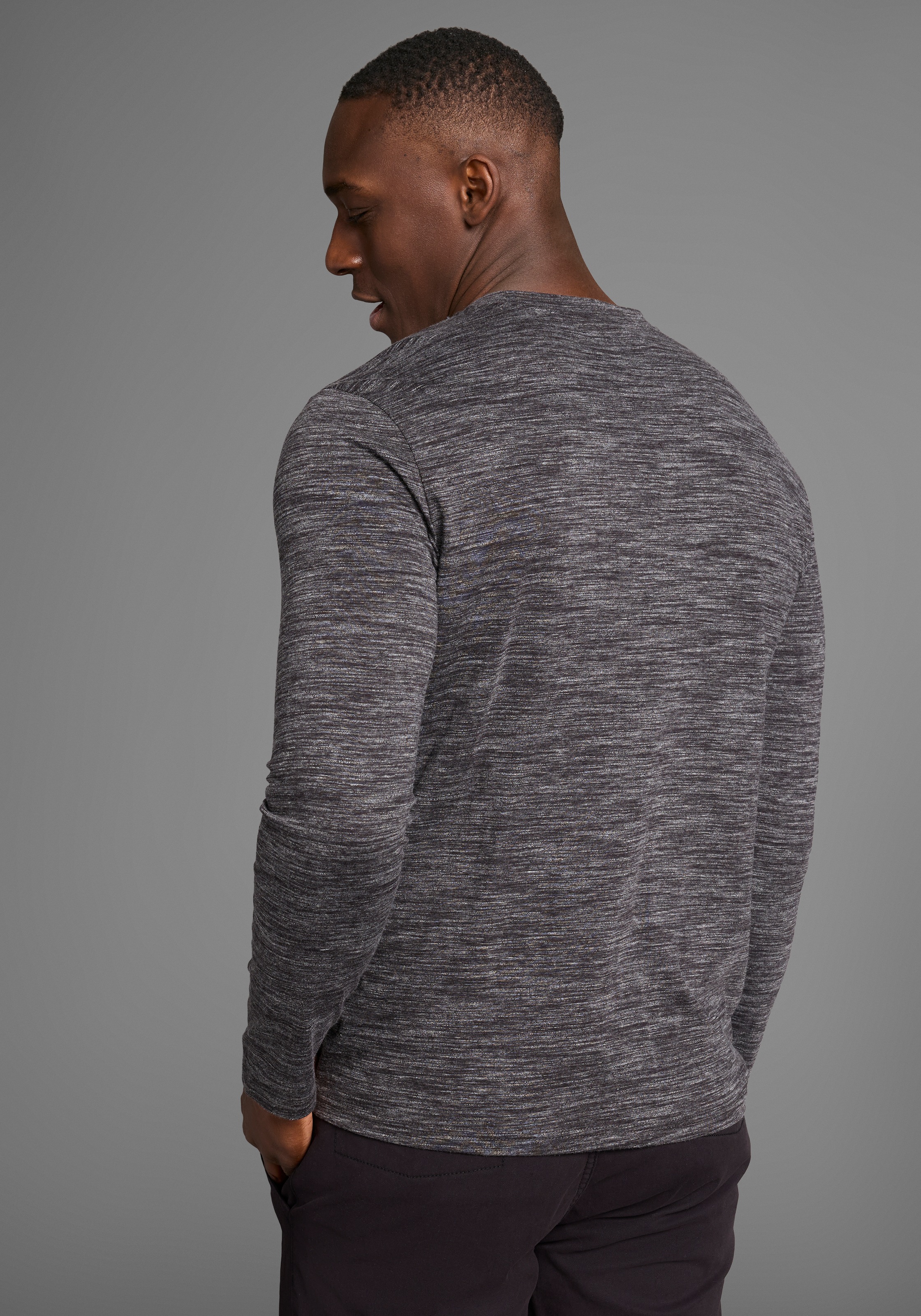 Bruno Banani Langarmshirt, Langarmshirt in schmaler Passform