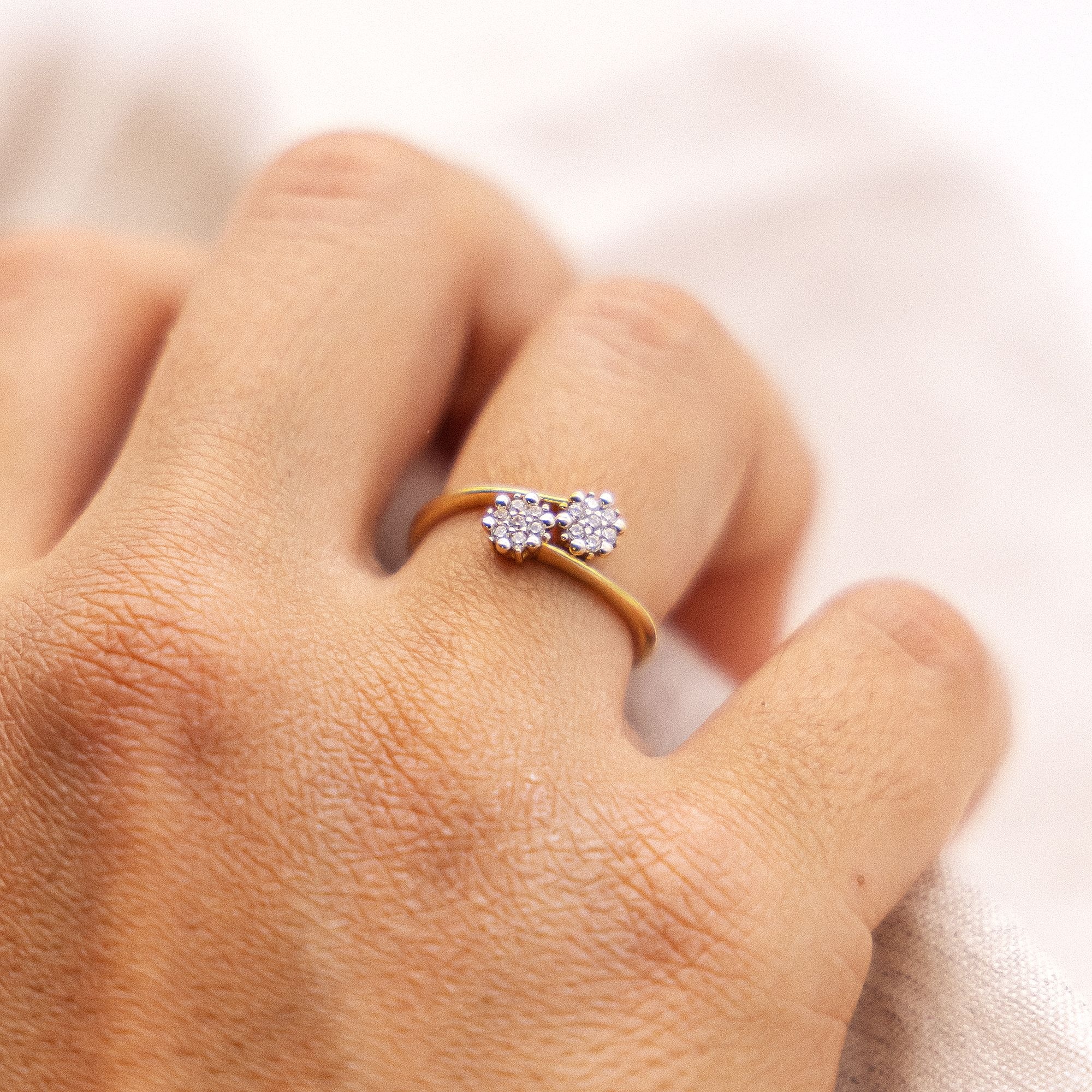 Fascination by Ellen K. 054 Solitaire Ring Yellow Gold 375 Size 17 2