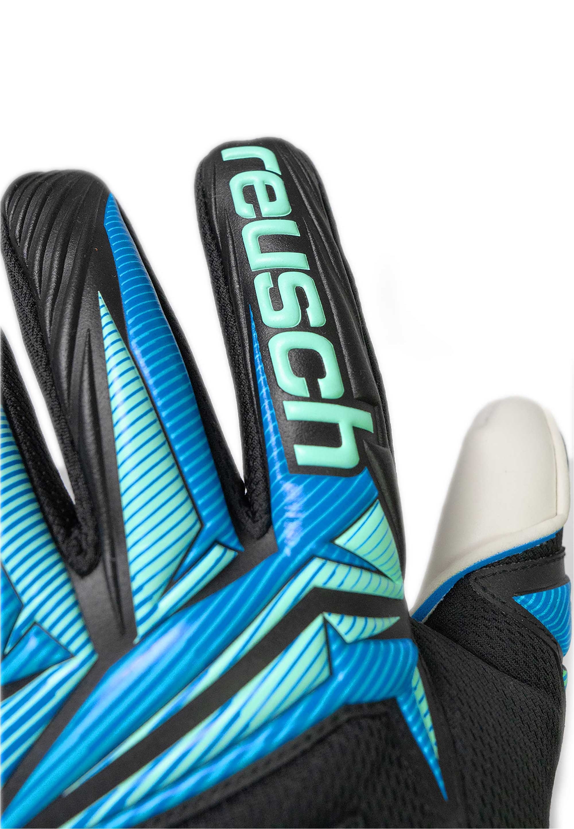 Reusch Torwarthandschuhe »Attrakt RE:GRIP NC« mit zuverlässigem Grip