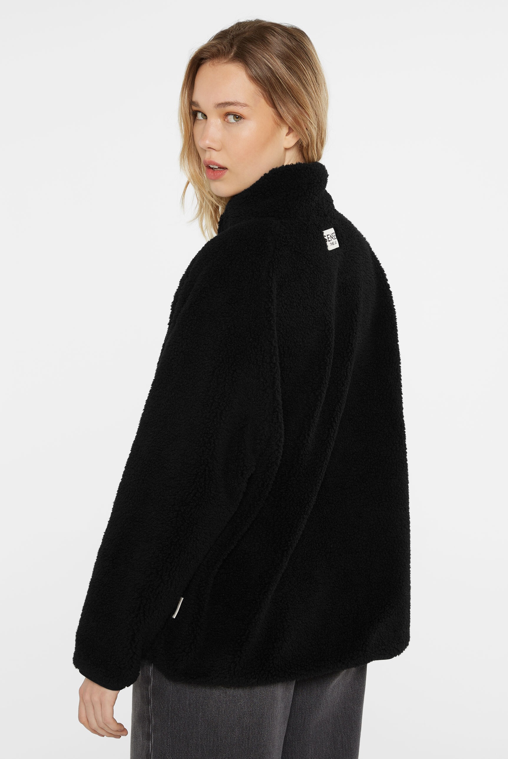 SENSES.THE LABEL Sweater
