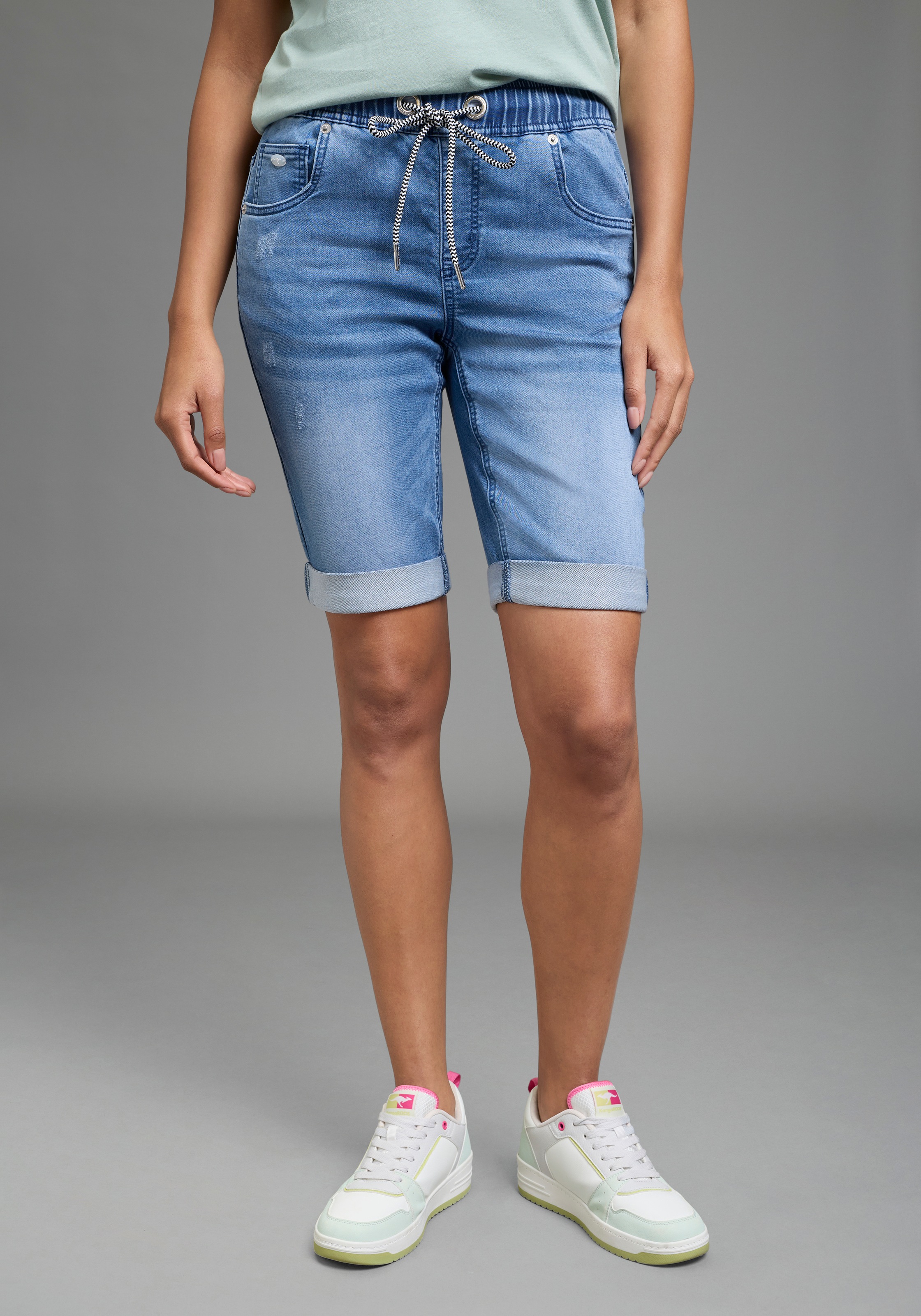 KangaROOS Jogg-Jeansbermudas gerade geschnittenes Bein, elastischer Tunnelz günstig online kaufen