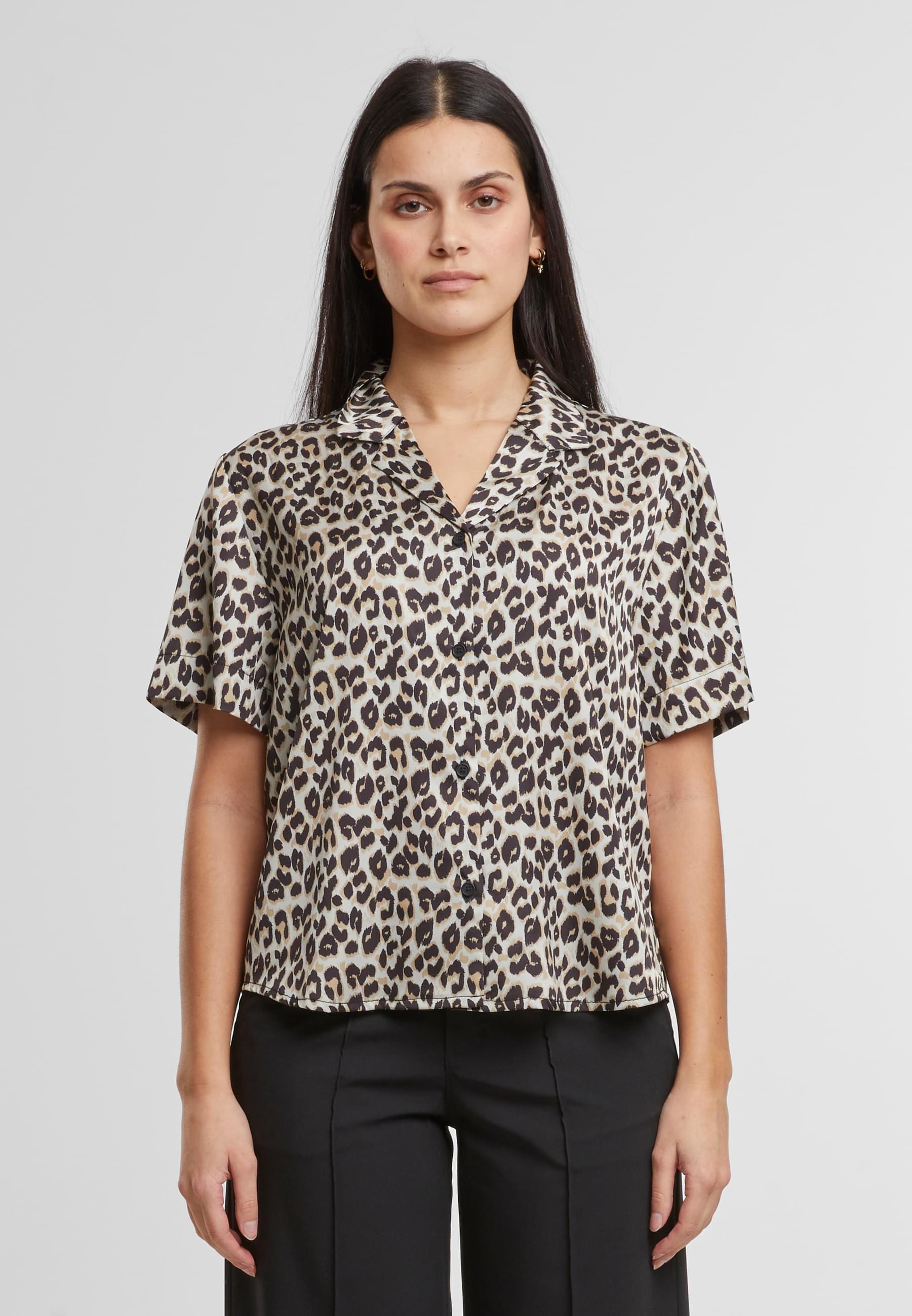 URBAN CLASSICS Langarmhemd »Urban Classics Ladies Leo Resort Shirt«