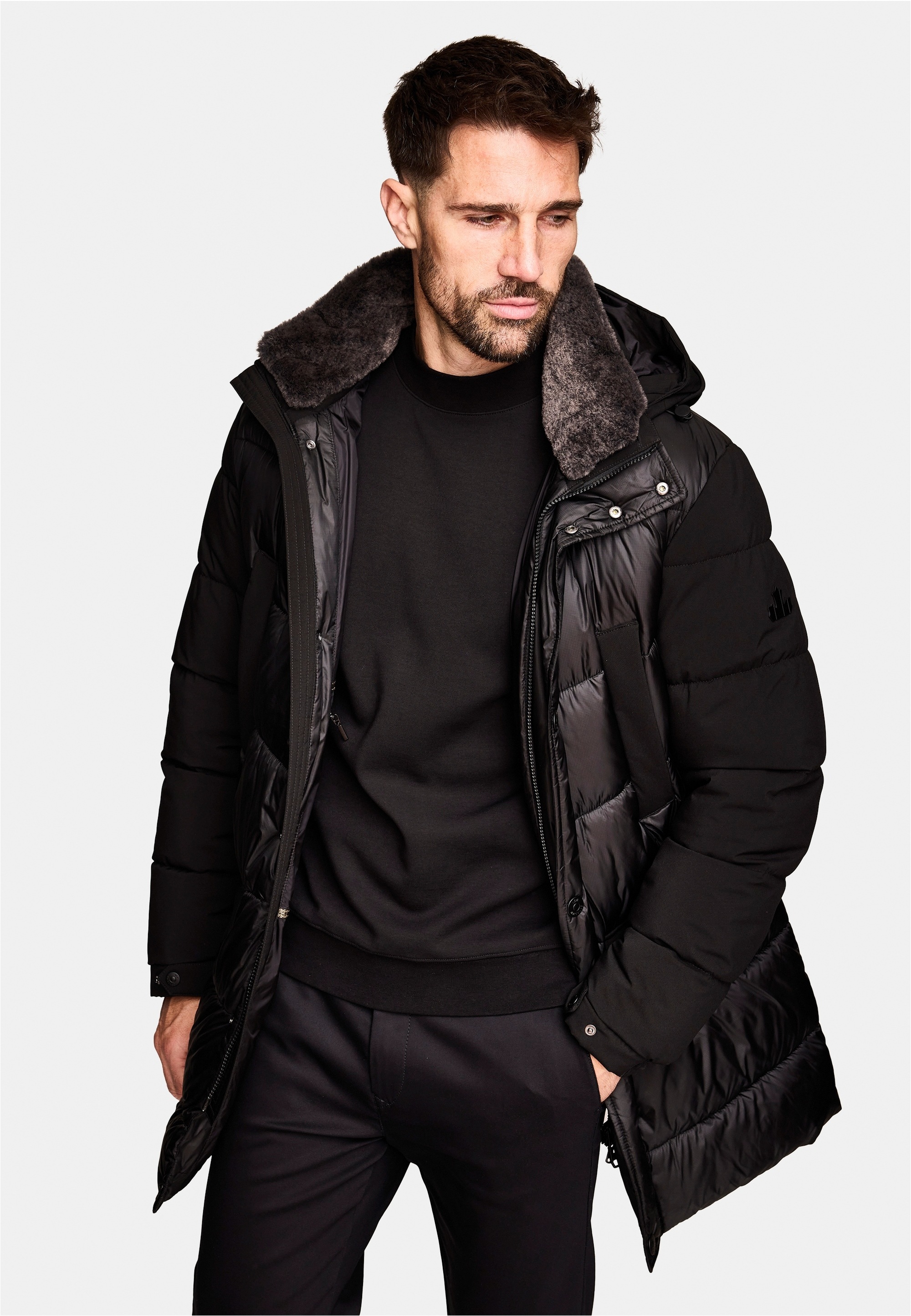 New Canadian Parka, mit kuscheligem Kunstfellbesatz an der Kapuze