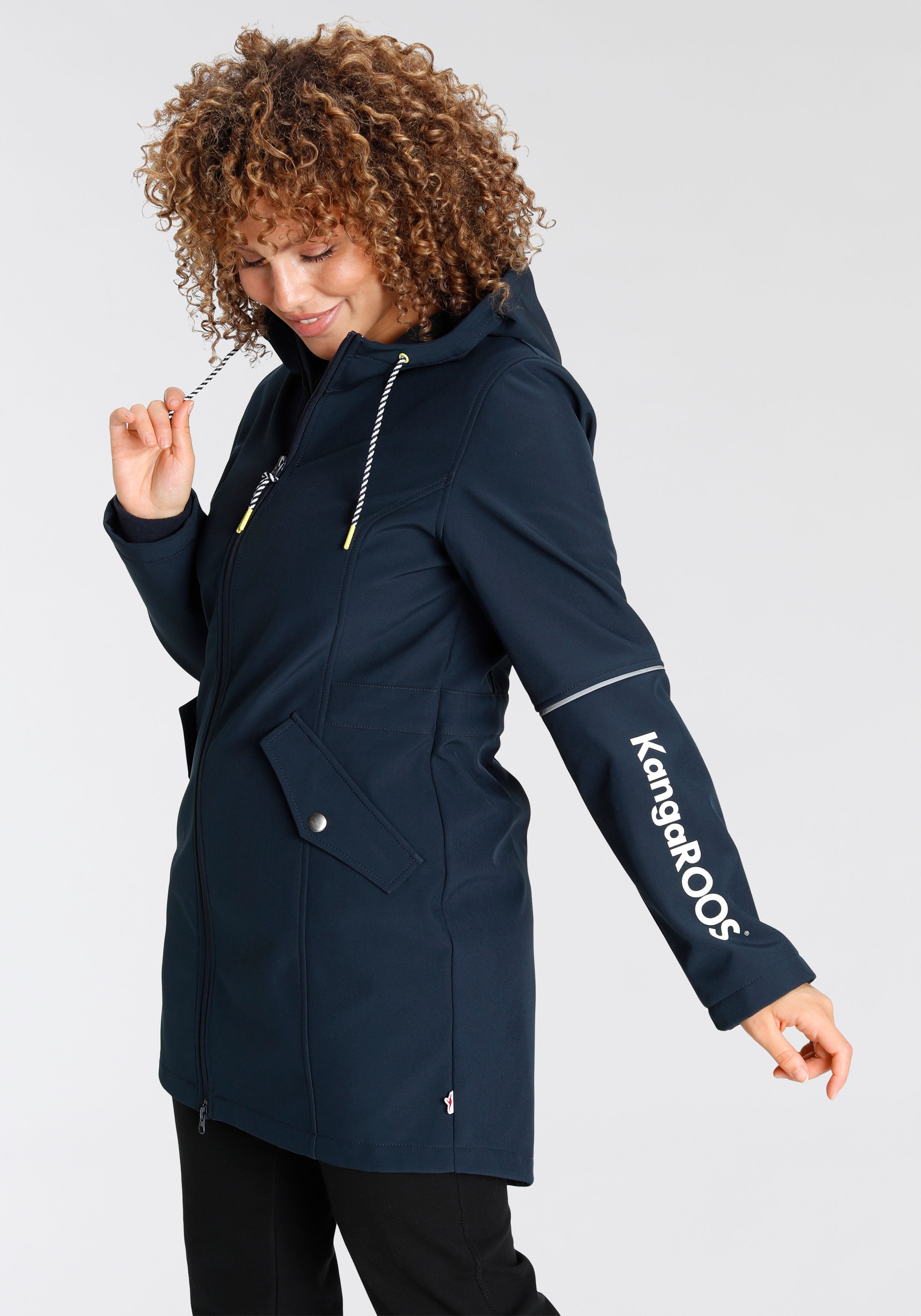 KangaROOS Softshellparka, mit Kapuze, mit reflektierender Paspelierung am Ärmel kaufen