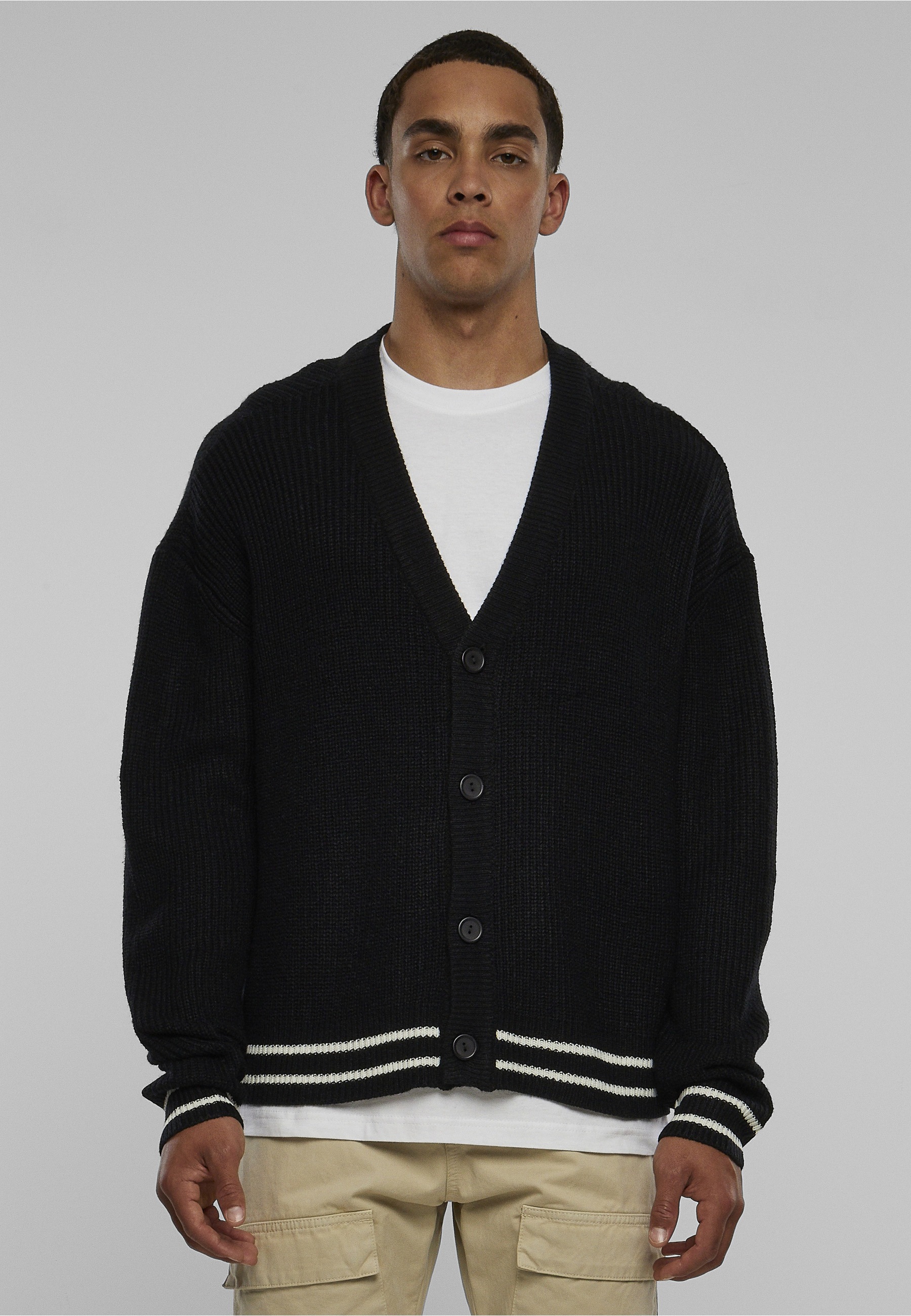 URBAN CLASSICS Strickjacke »Urban Classics Herren Sporty Boxy Cardigan« 1 Stk.