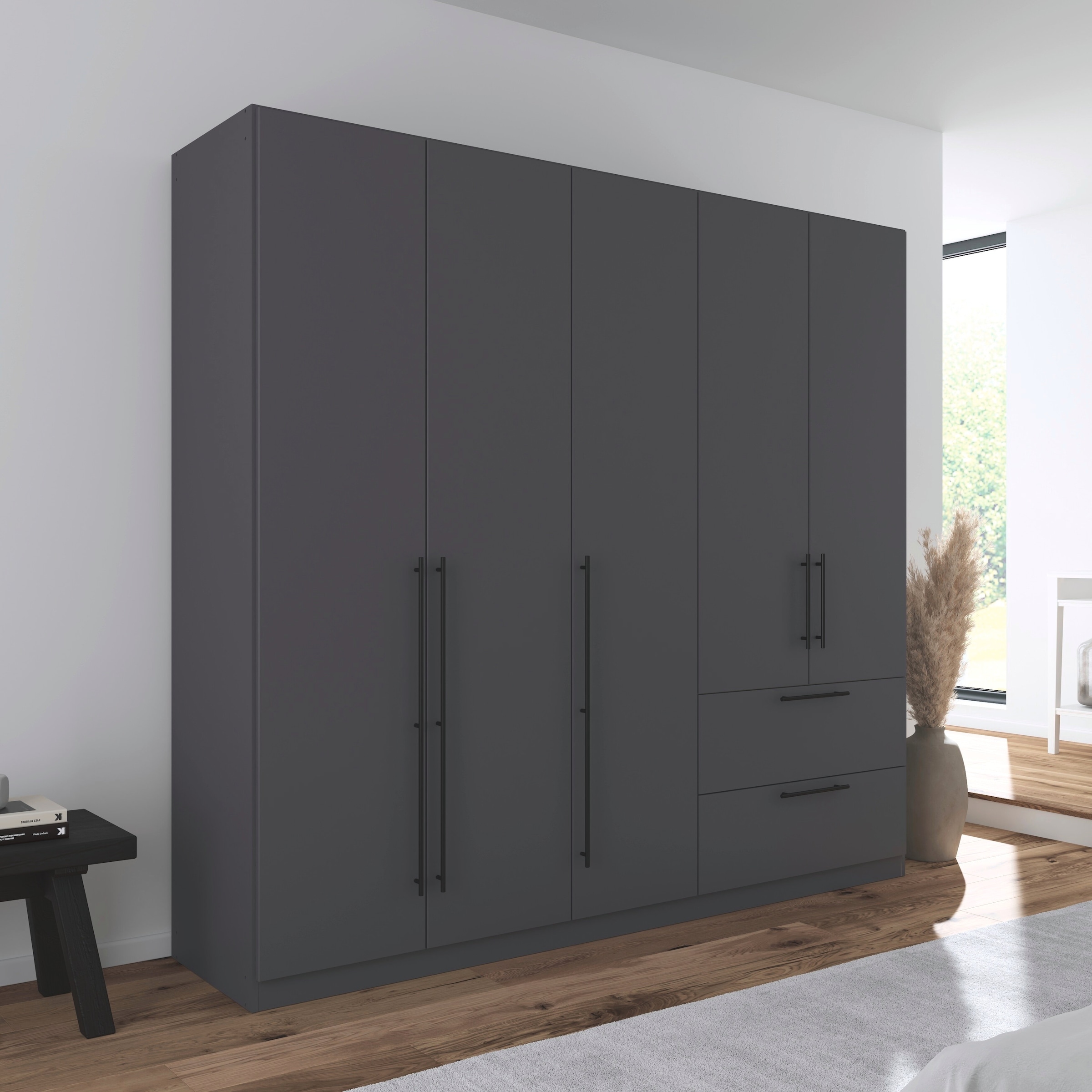 rauch Kleiderschrank »Drehtürenschrank Schrank Garderobe Wäscheschrank Schlafzimmer AVOLA«, (in 3 verschiedenen Ausstattungen BASIC/CLASSIC/PREMIUM), mit hochwertigen Stangengriffen aus Metall in Schwarz MADE IN GERMANY