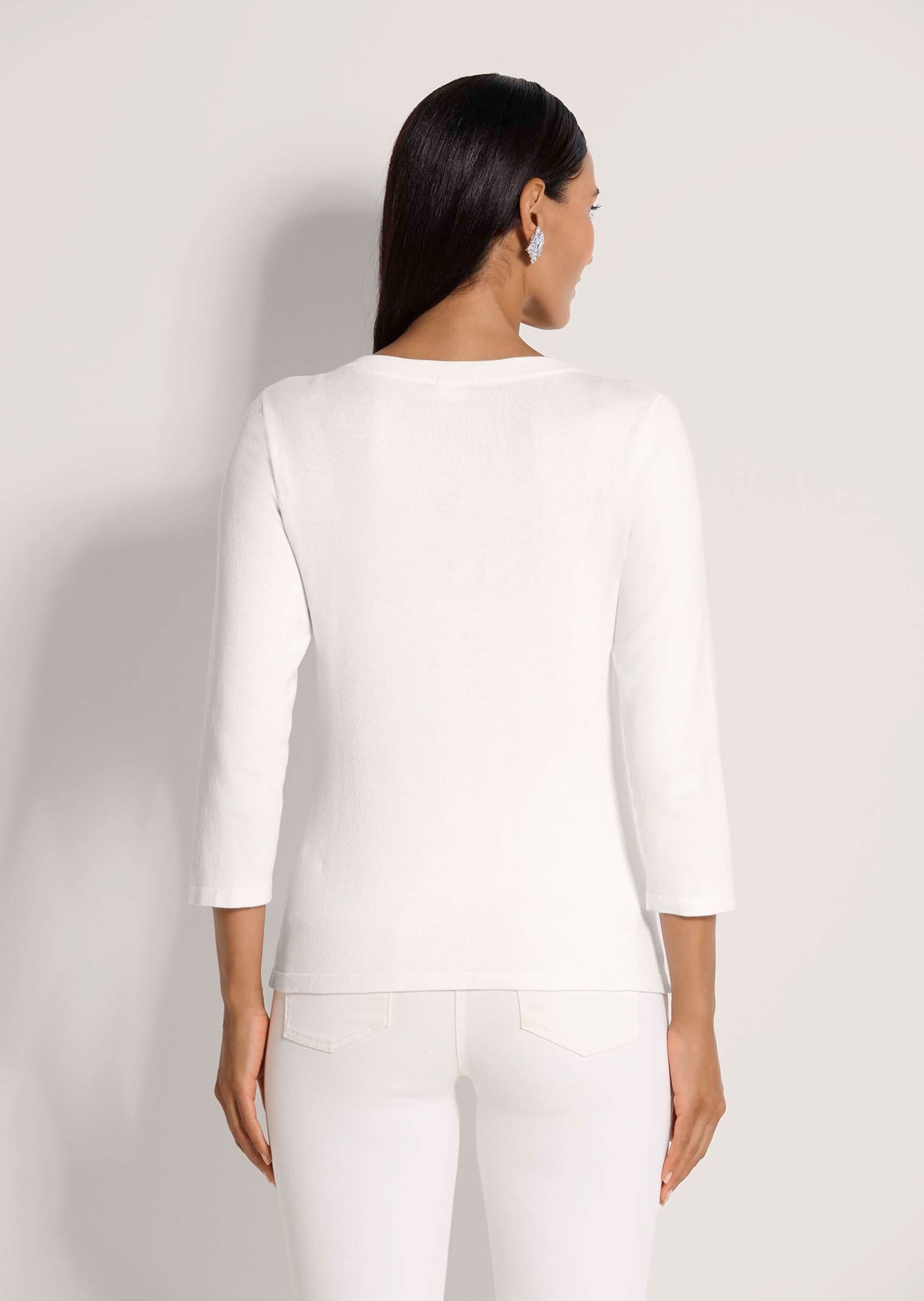 MADELEINE Longpullover »Feinstrickpullover Basicpullover mit Dekoelement« Dekoelement am Ausscnitt