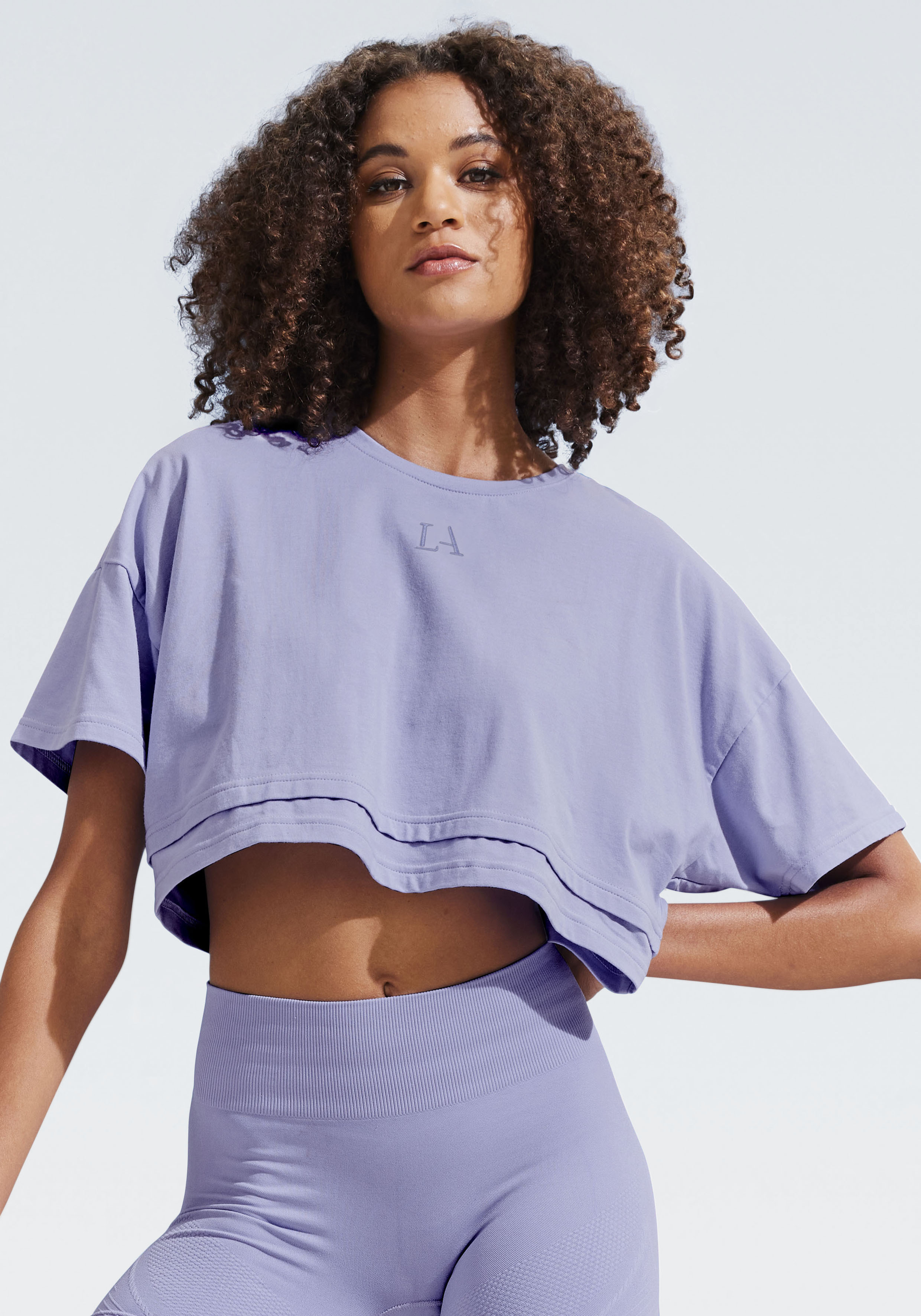 LASCANA Kurzarmshirt T-Shirt, weite Form mit Lagen-Look