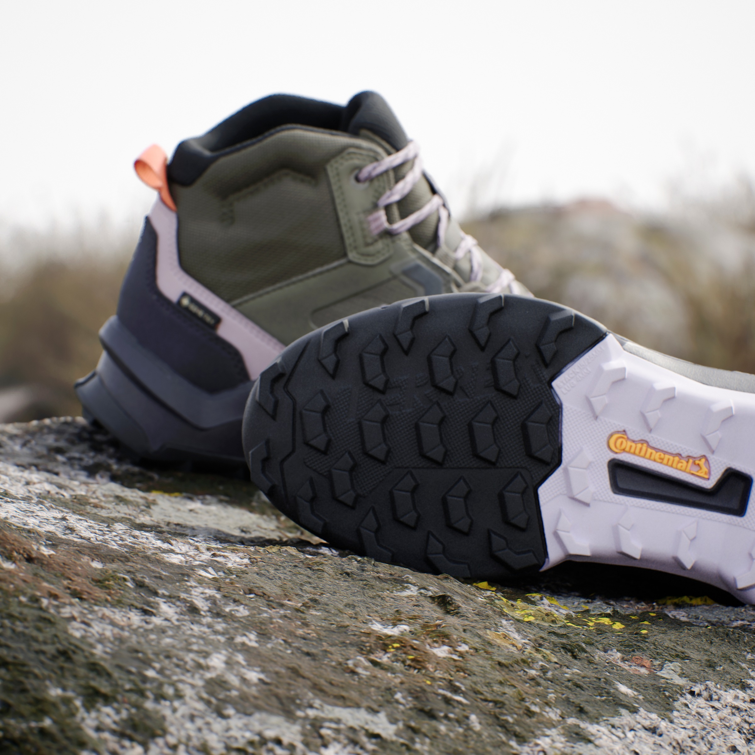 adidas TERREX Wanderschuh »TERREX AX4 MID GORE-TEX«, wasserdicht