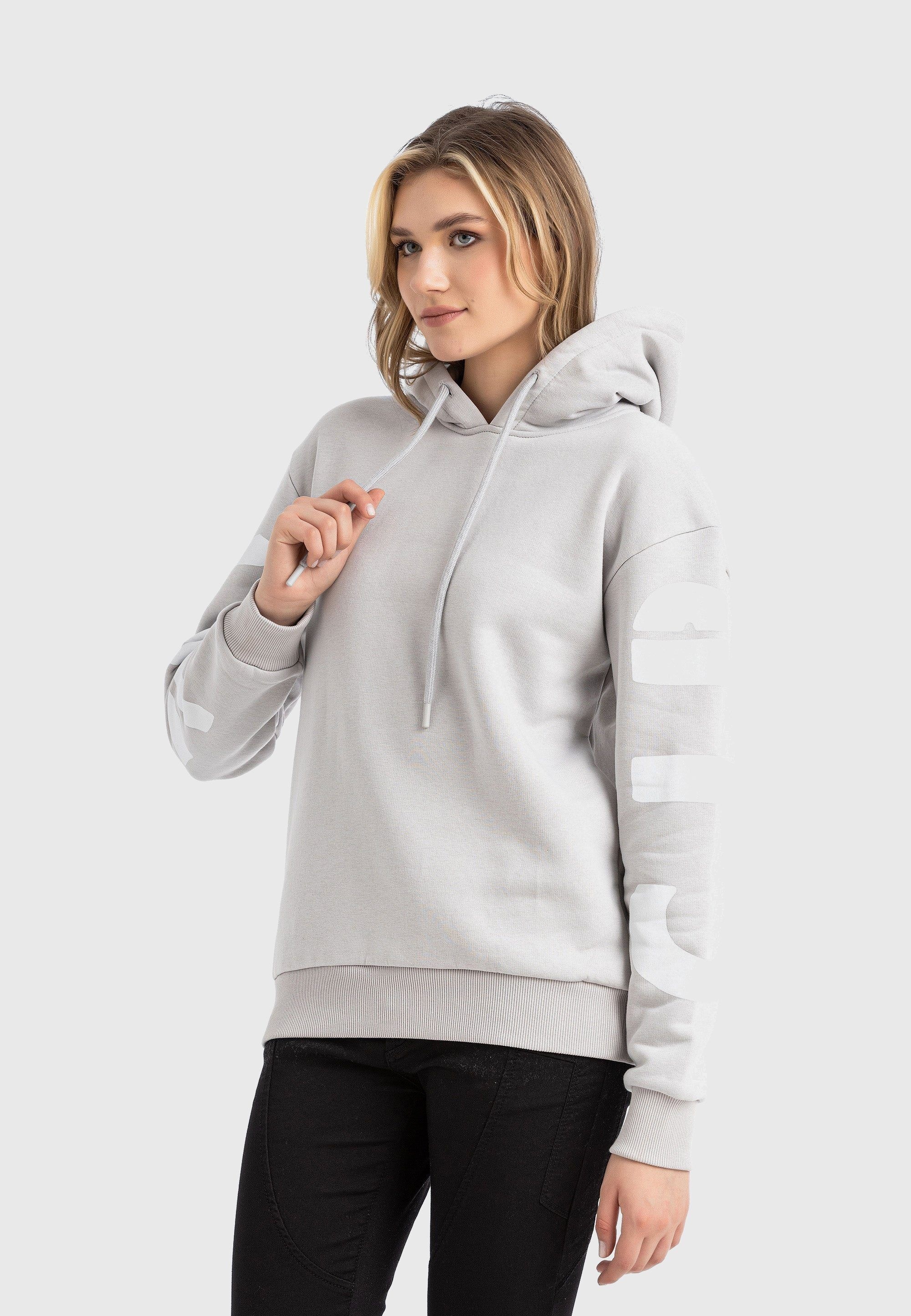 Cipo & Baxx Sweatshirt »HOODIE SWEATSHIRT«, modisches Design mit hohem Tragekomfort