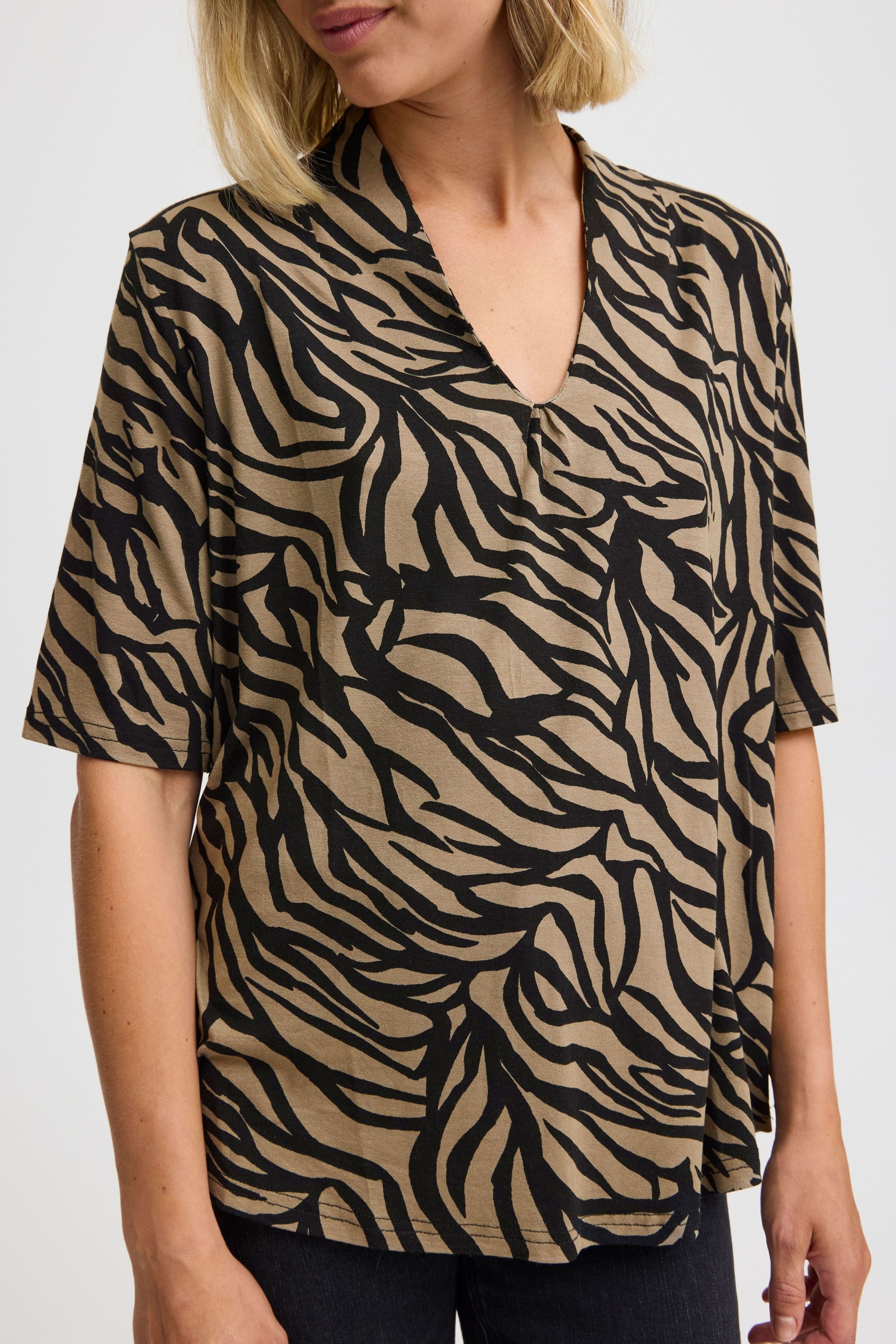 fransa Kurzarmbluse »Kurzarmbluse FRFLORA TEE 4«