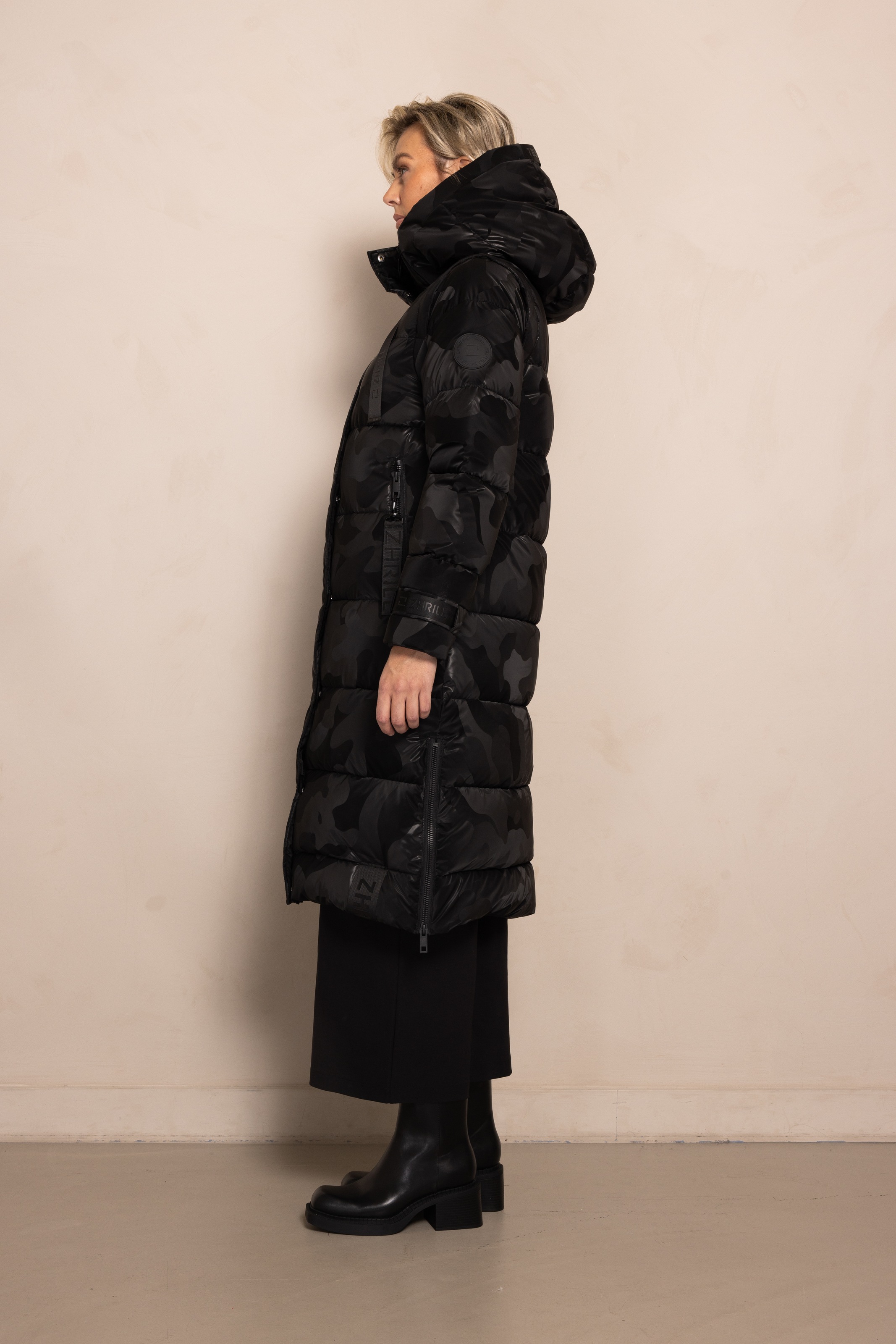 Thumbnail - Zhrill Steppmantel "2 in 1 Mantel und Weste", Kapuze abnehmbar