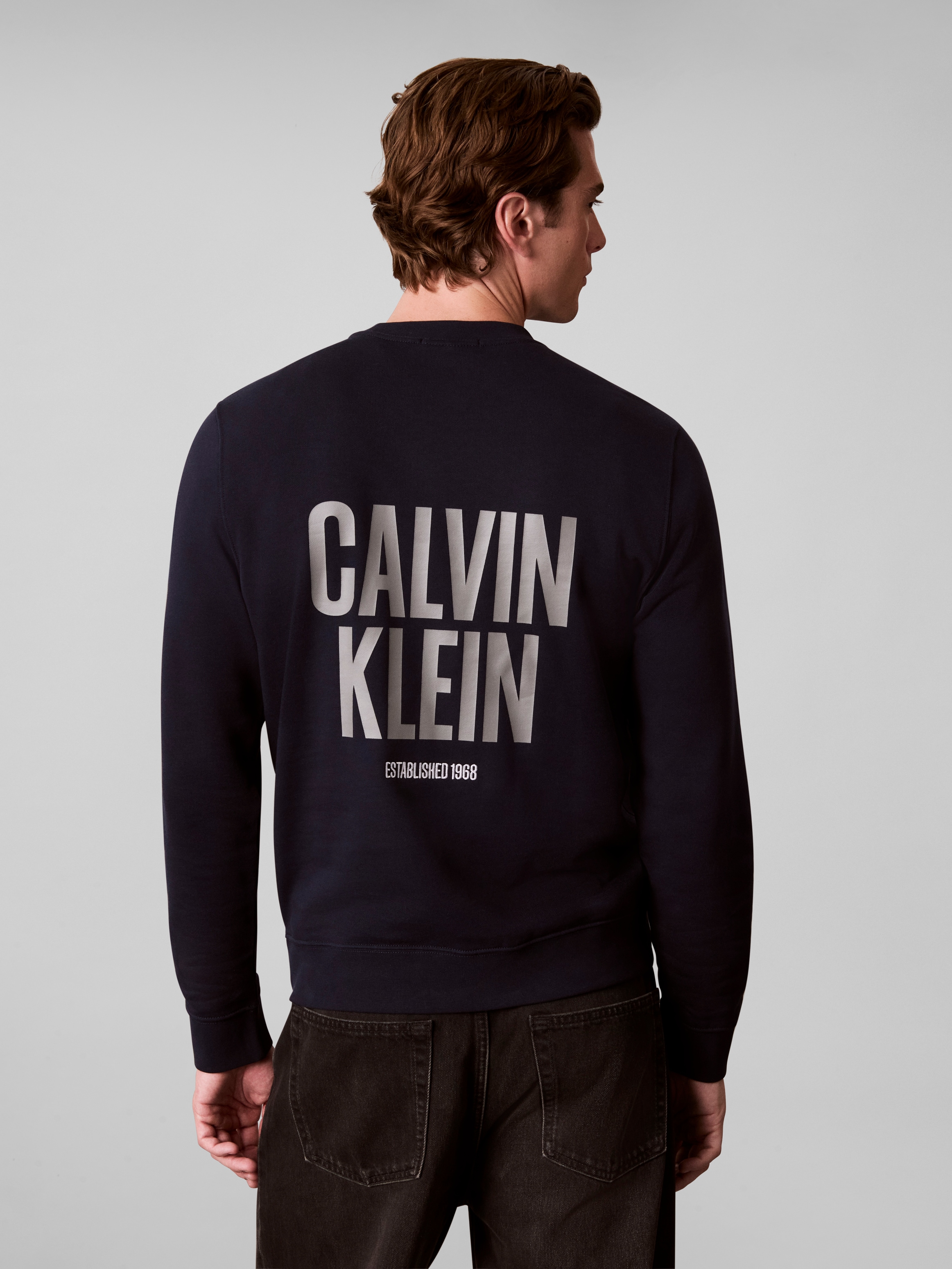 Calvin Klein Sweatshirt »BOLD CALVIN KLEIN«, Regular fit mit Markenprint
