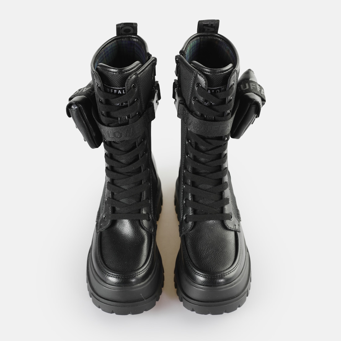 Buffalo Stiefel »ASPHA COM HI«  Stiefel mit Profilsohle und kleinem Täschchen