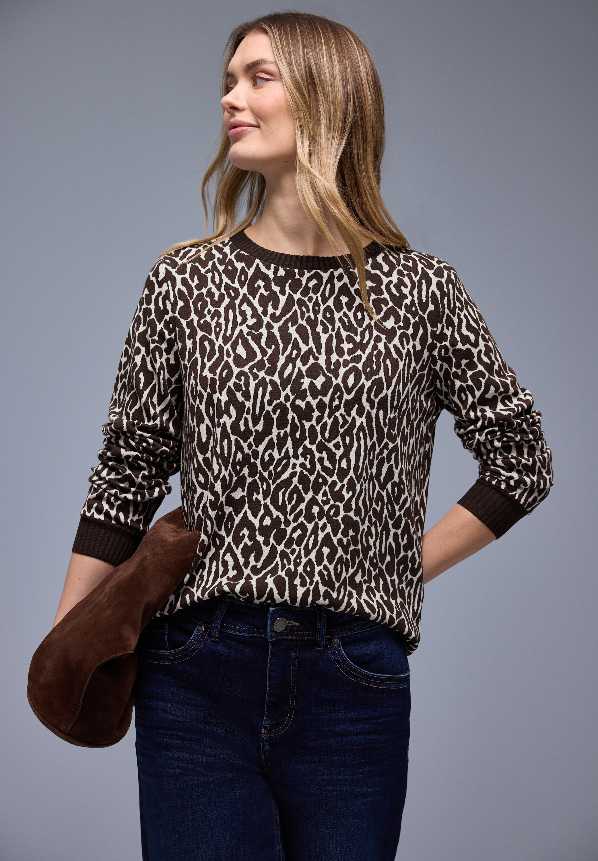 STREET ONE Langarmshirt im Leo-Jaquard-Look günstig online kaufen