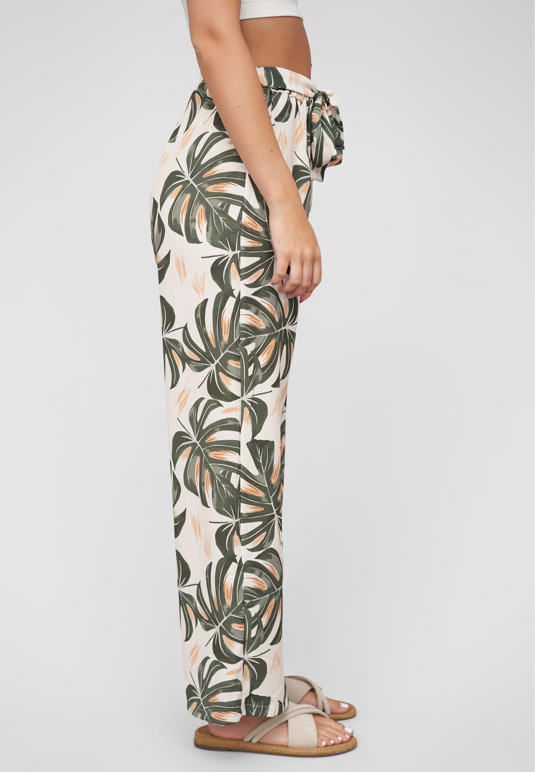 CLOUD 5IVE Stoffhose »CLOUD 5IVE Summer Pants with palm print and tie belt«, (1 tlg.)