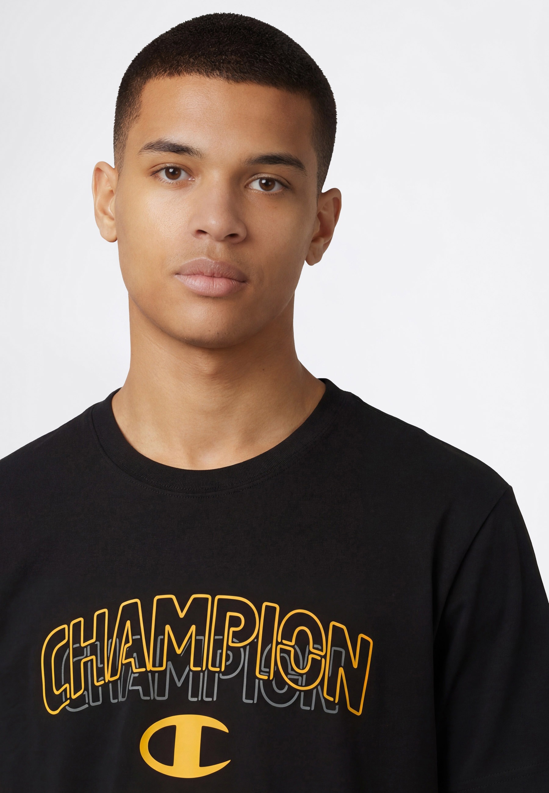 Champion T-Shirt "Graphic Tee" sportliche Passform, Kurzarm, Rundhalsaussch günstig online kaufen