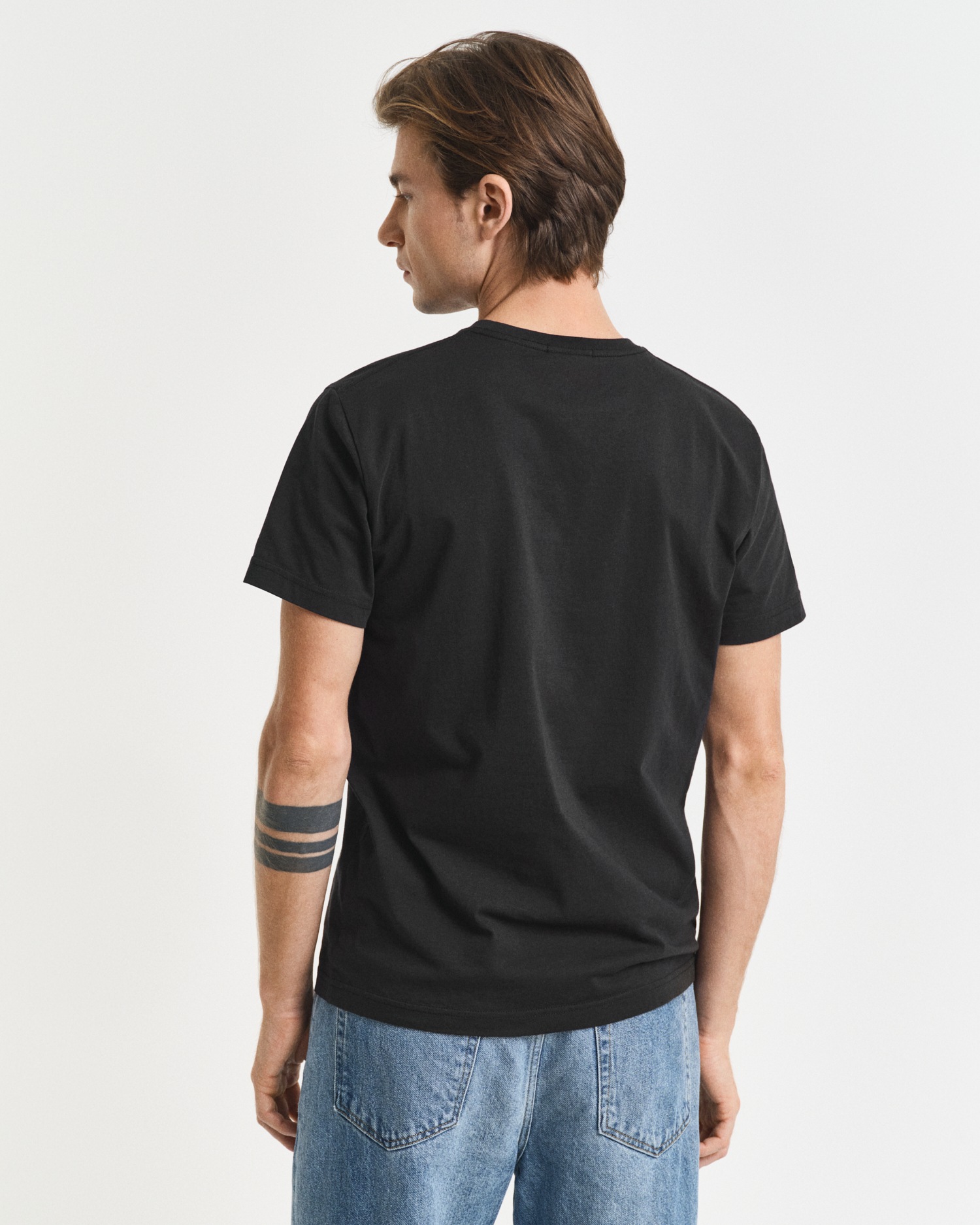 Gant T-Shirt »SLIM SHIELD SS T-SHIRT«, mit Logostickerei auf der Brust