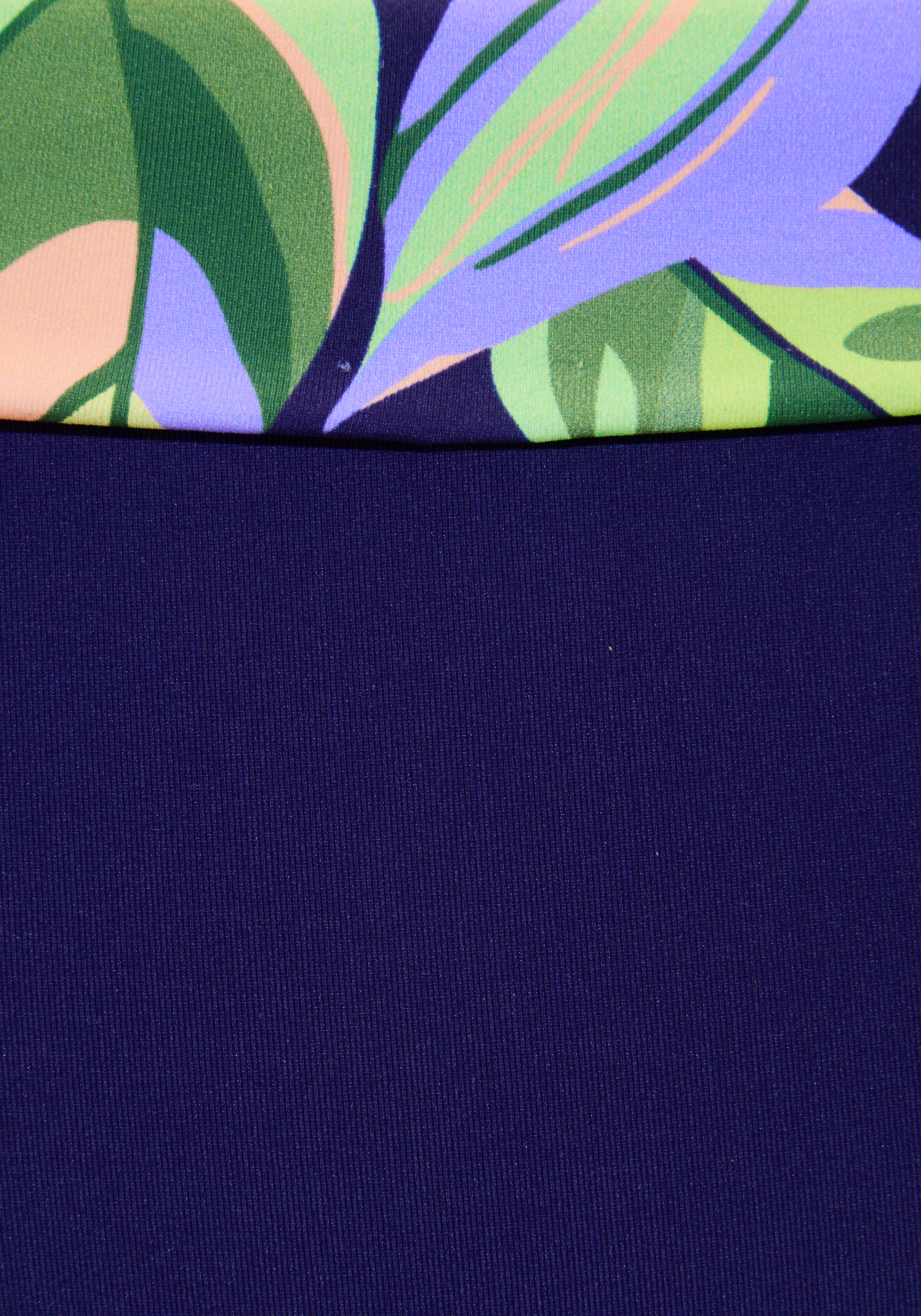 s.Oliver Bikini-Hose »Avin« mit modernem Allover-Print