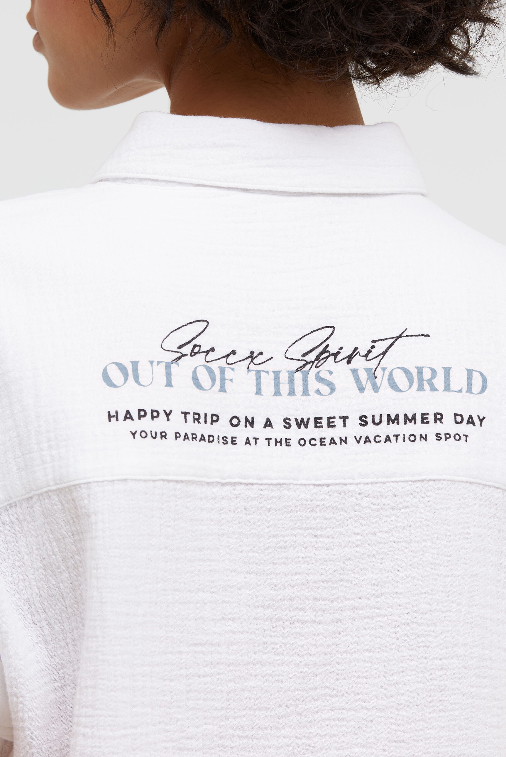 SOCCX Kurzarmbluse mit überschnittener Schulter